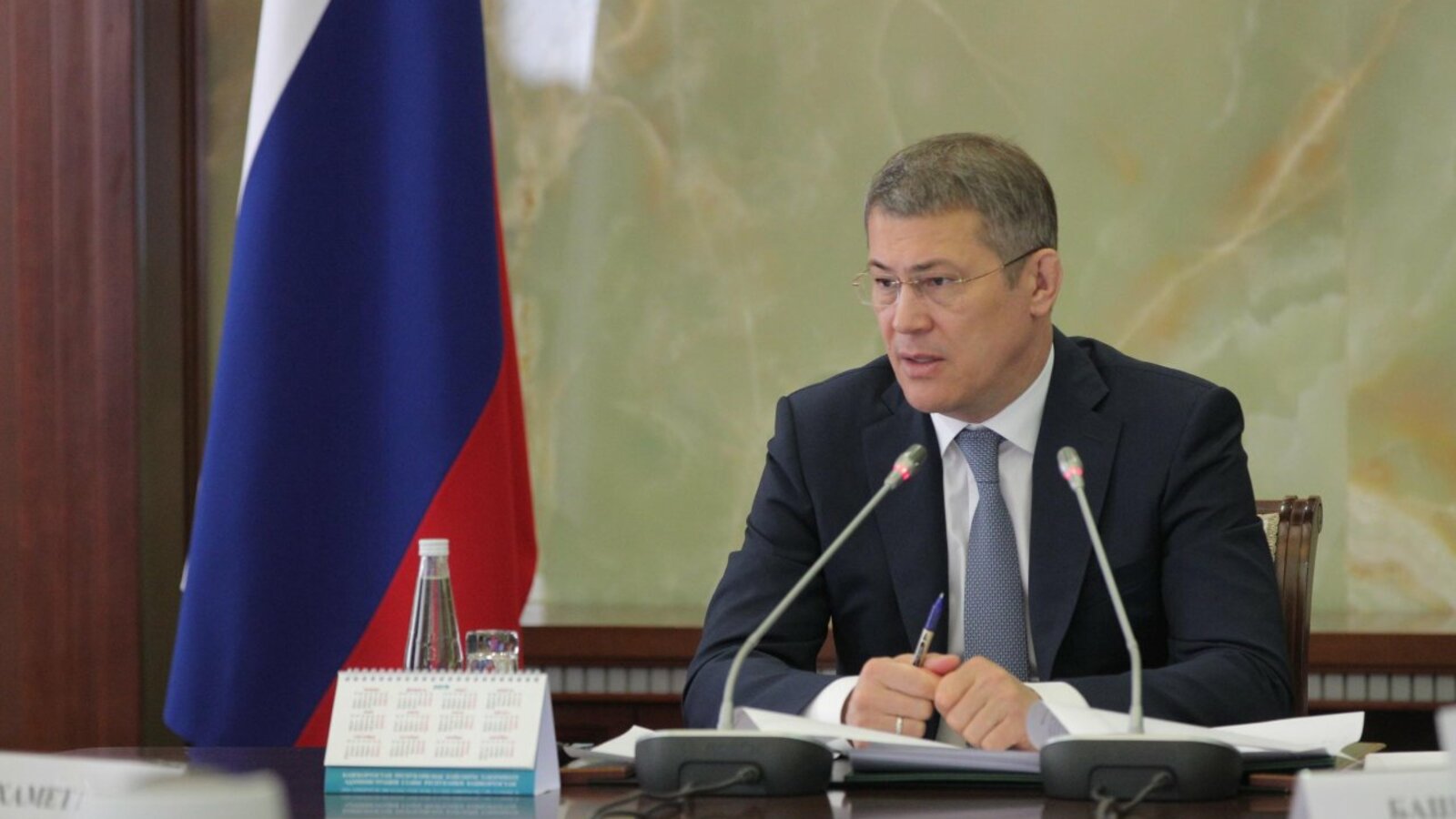 Олег Яровиков