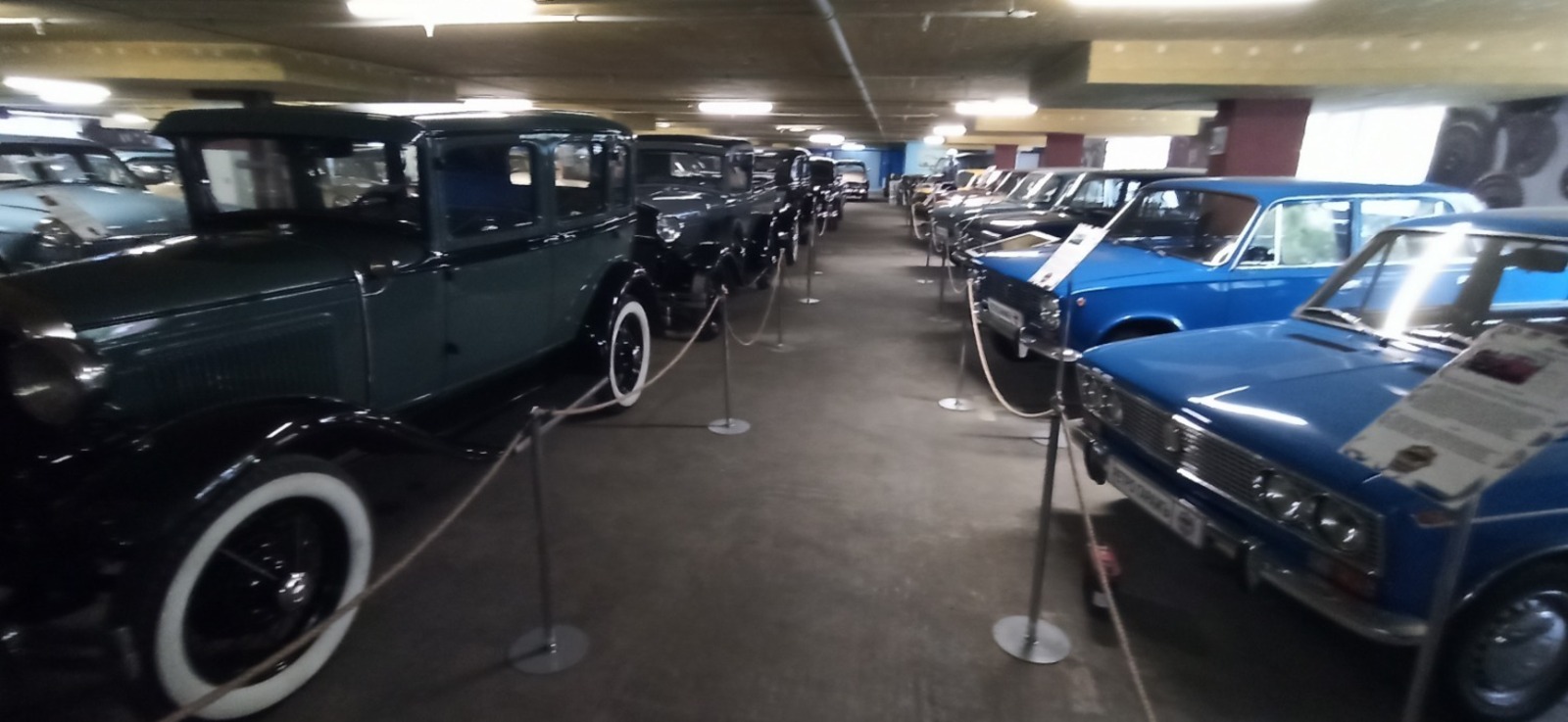 "Ретро - Гараж" музейы уникаль автомобилдәр коллекцияһын тәҡдим итә