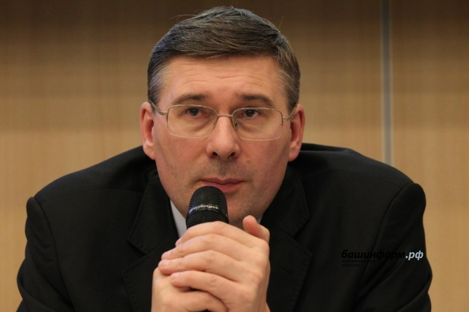 Олег Яровиков