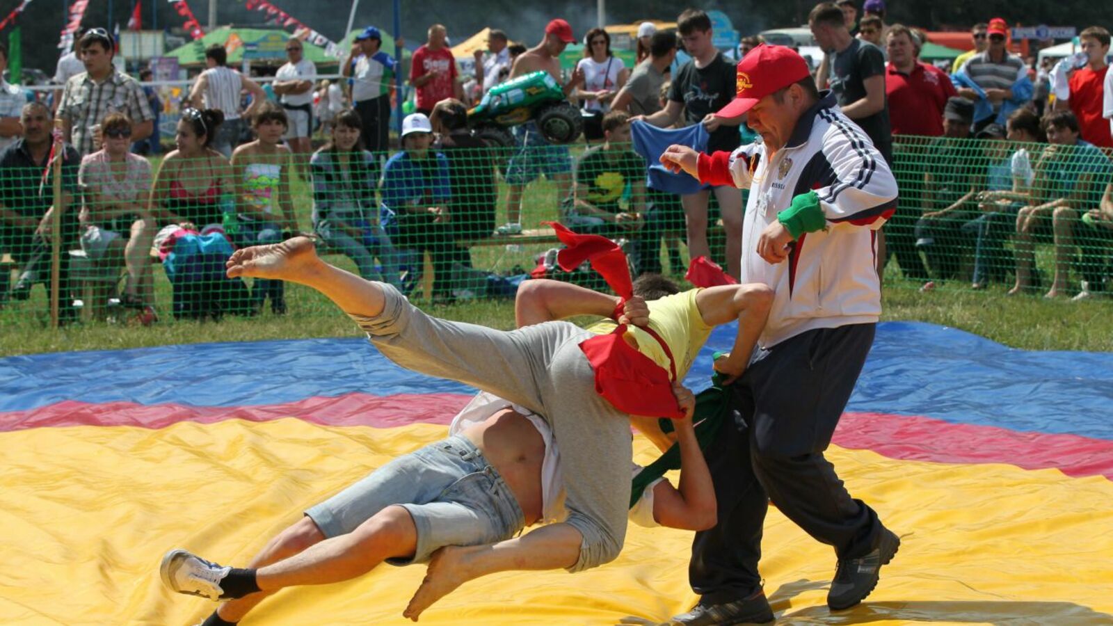 Олег Яровиков