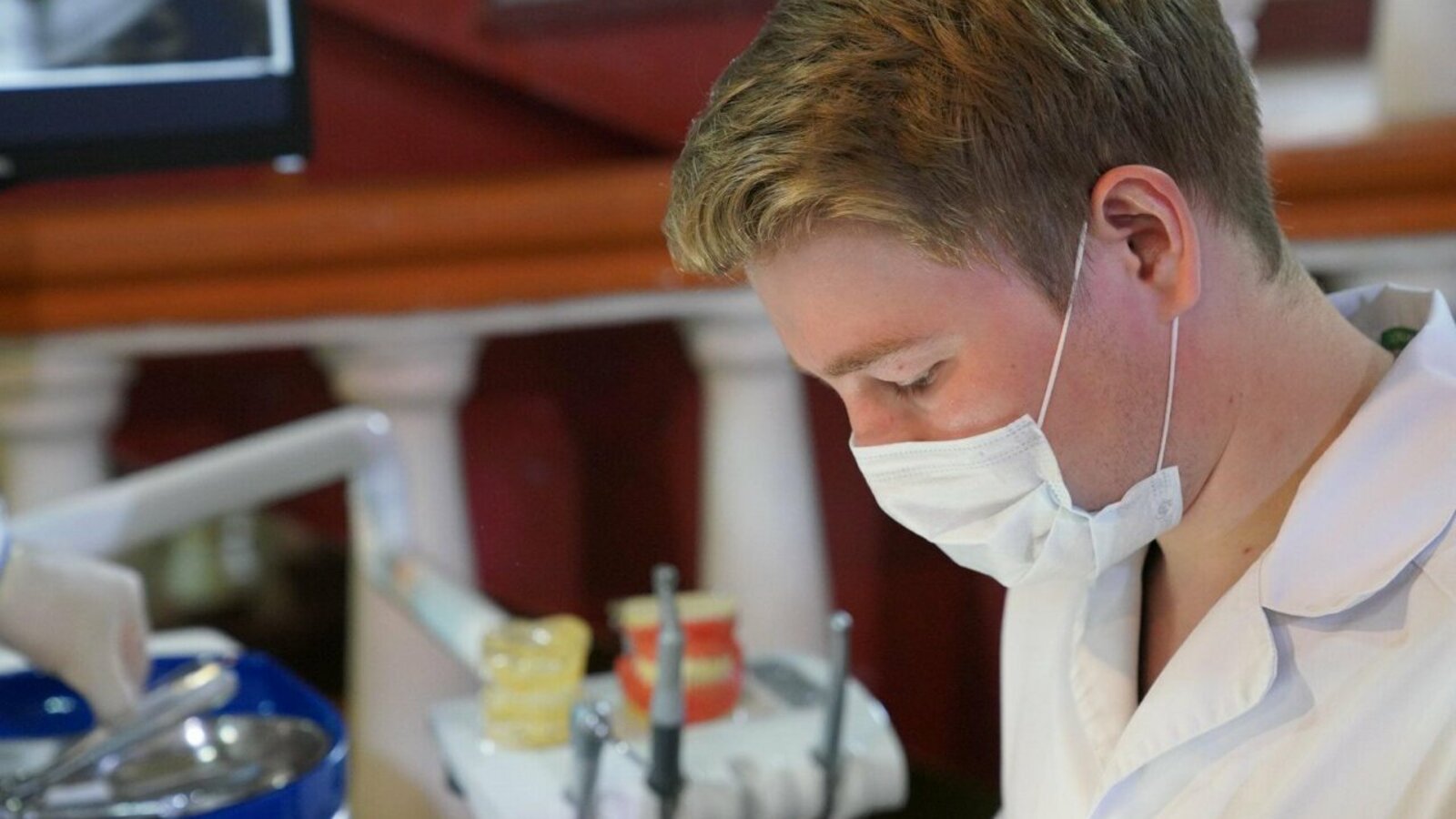 Олег Яровиков