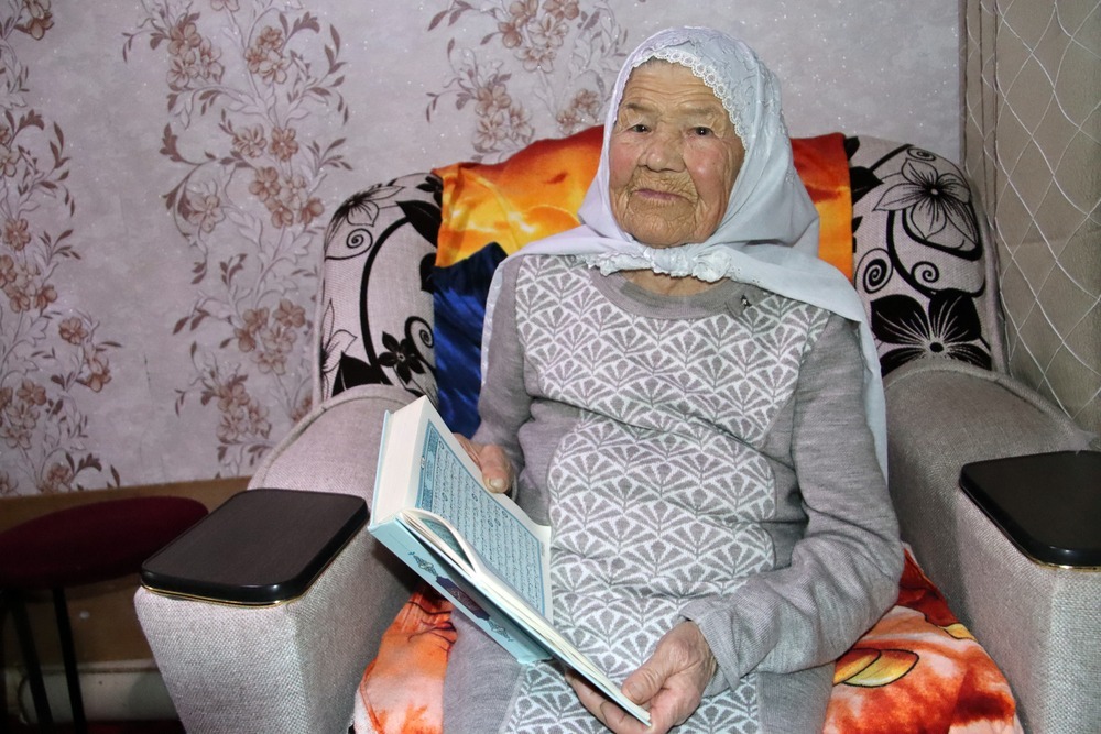 Алина Мадешина.  15 января сто лет исполнилось жительнице Энергетика Фархане Гараевне Исмагиловой.