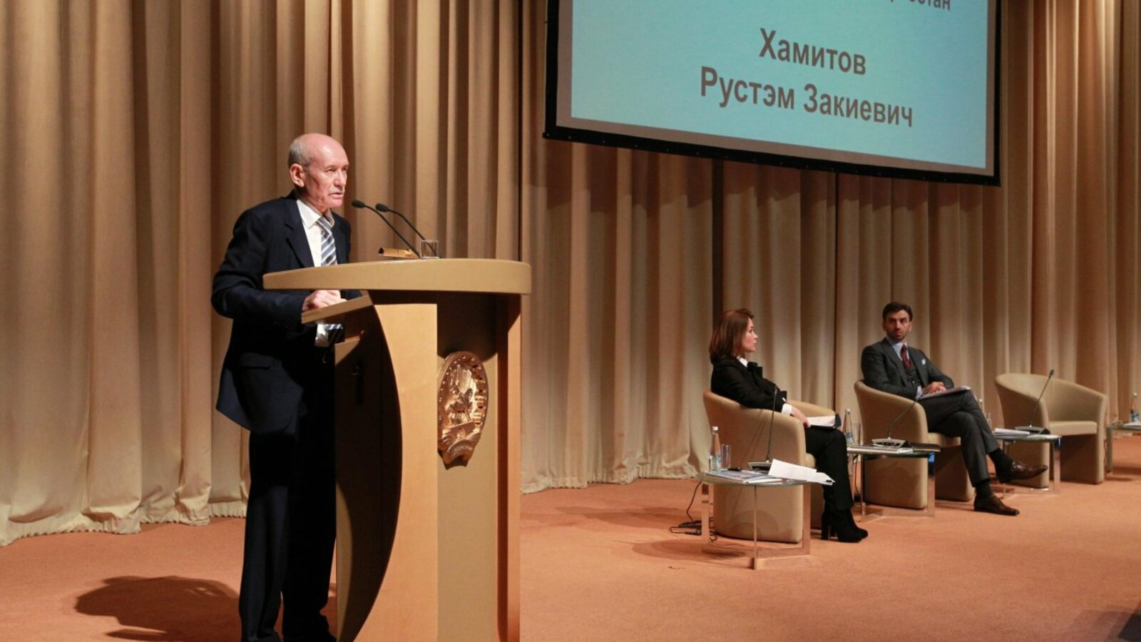 Олег Яровиков