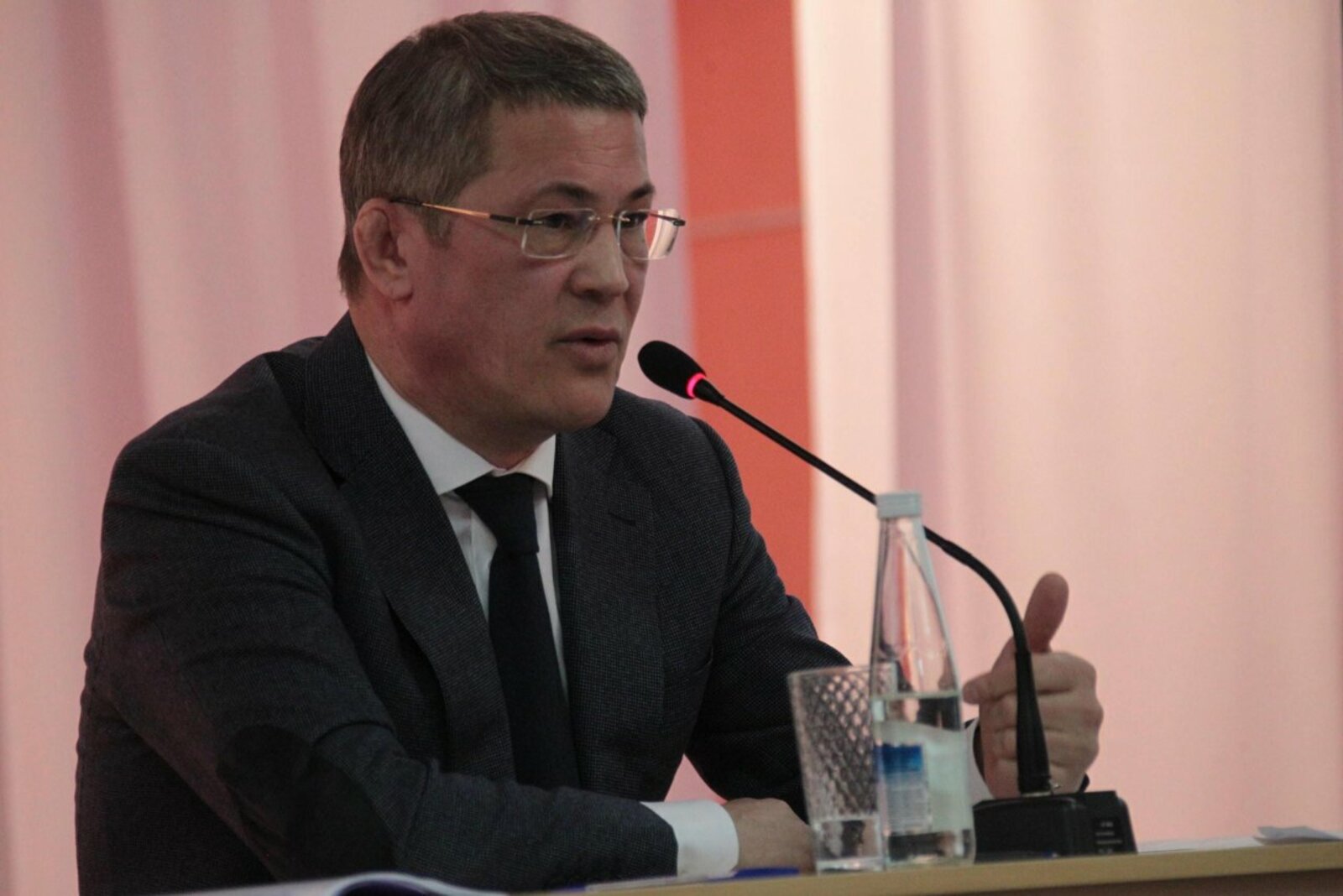 Олег Яровиков