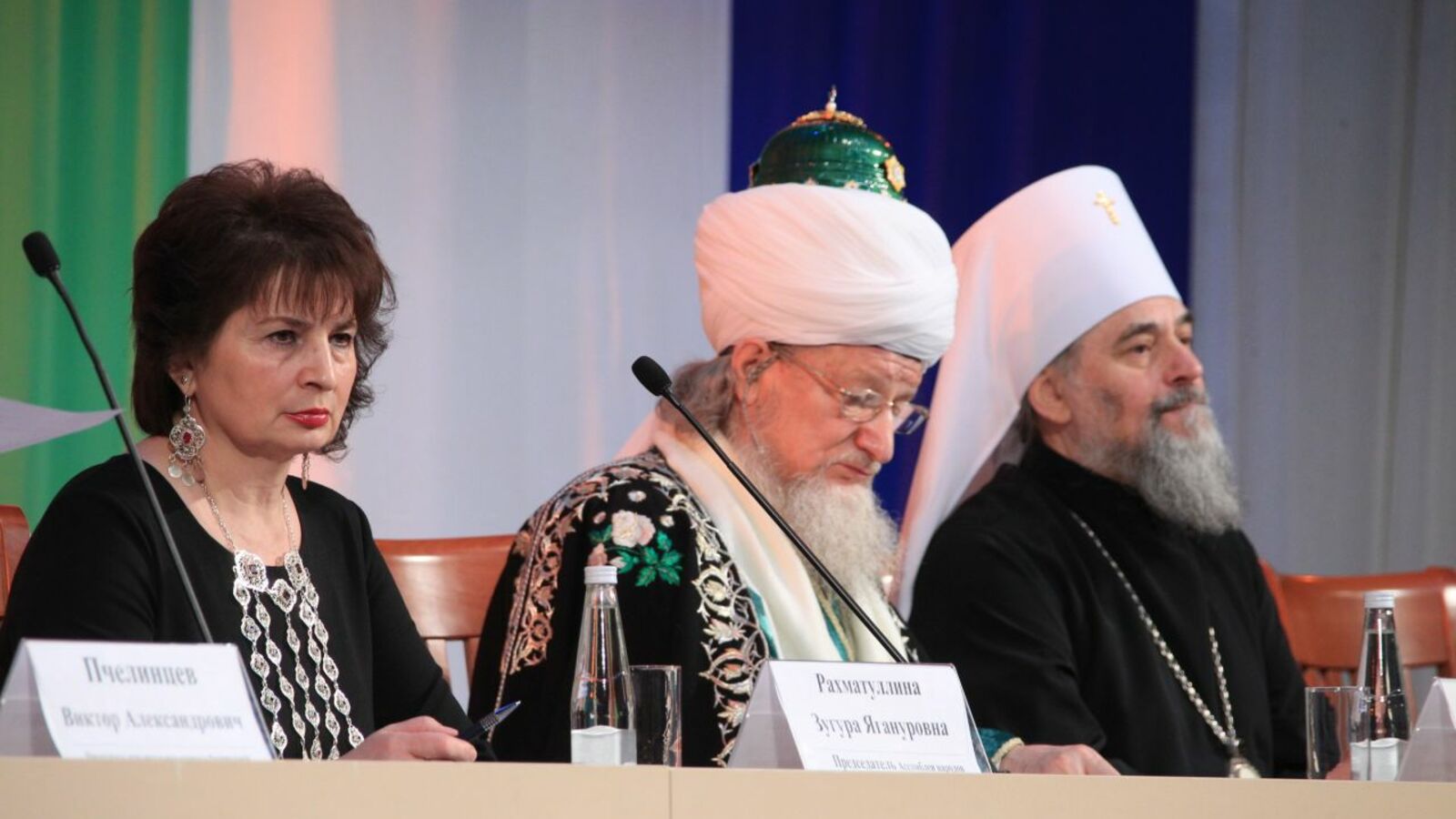 Олег Яровиков