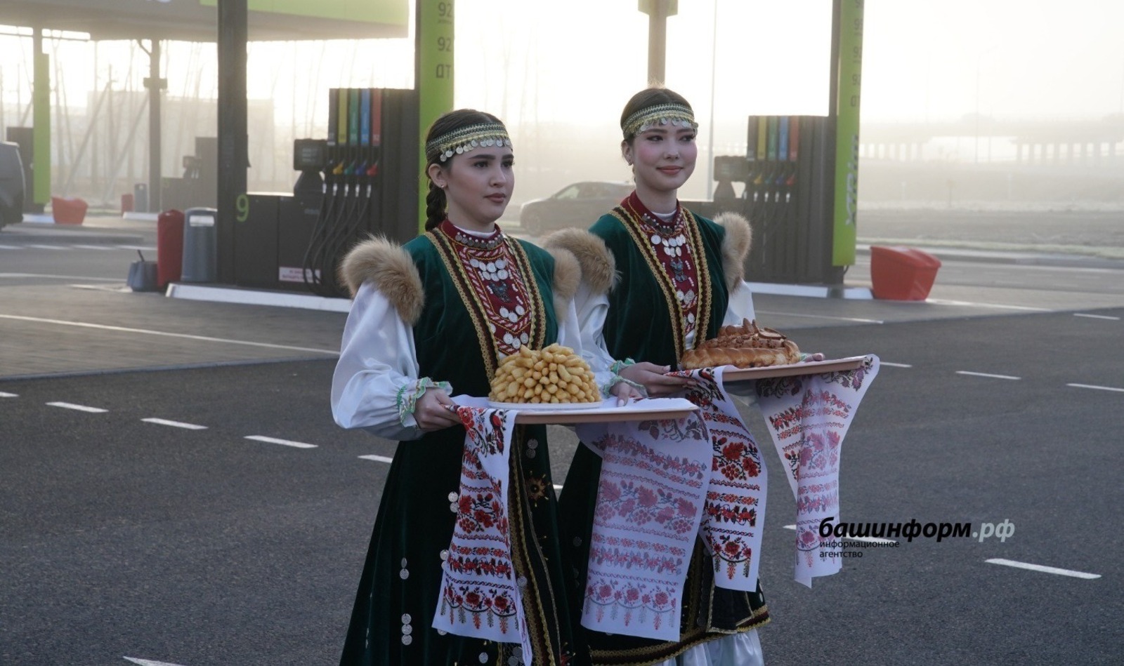 Олег Яровиков, Рафаэль Хакимов