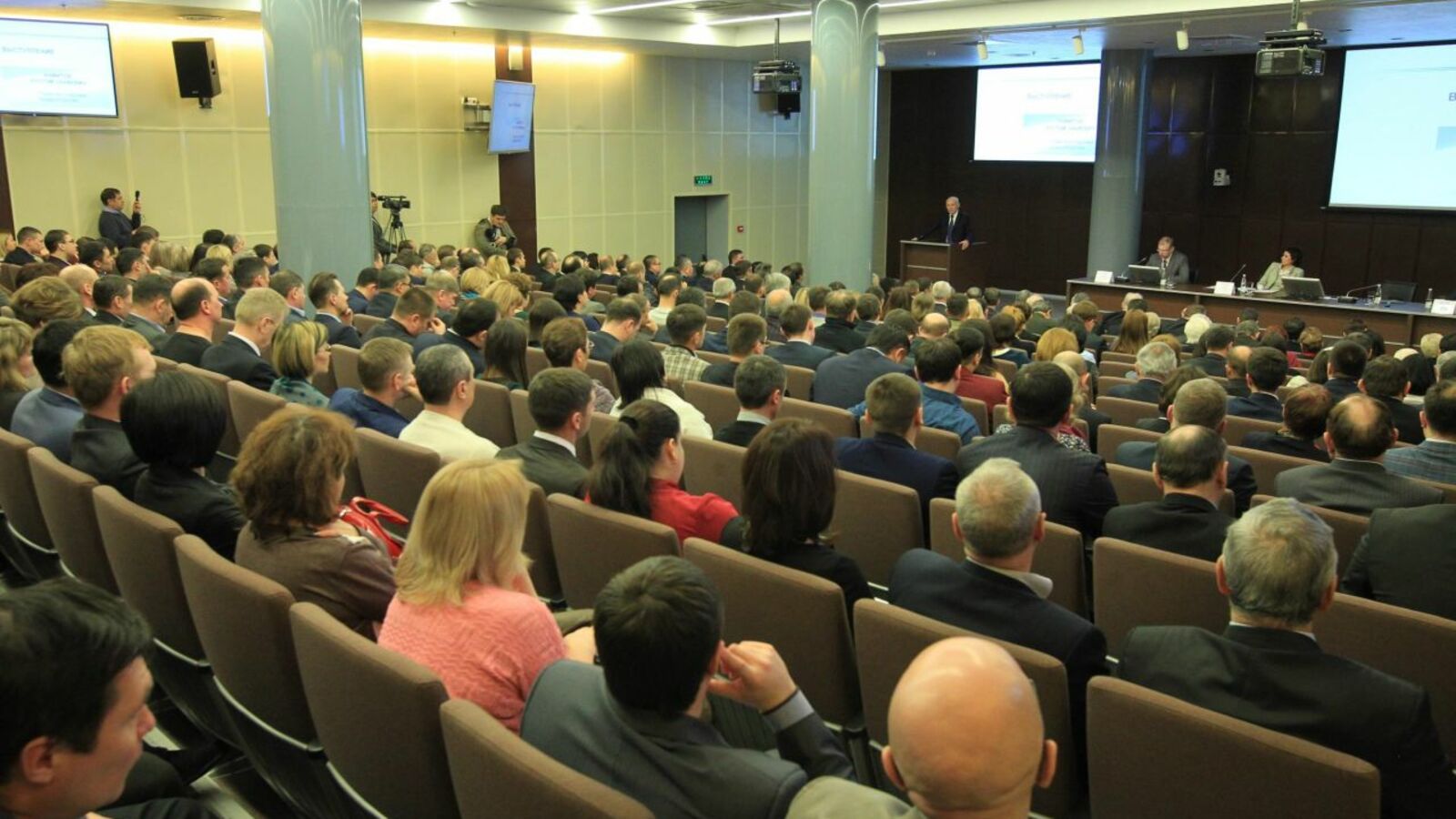 Олег Яровиков