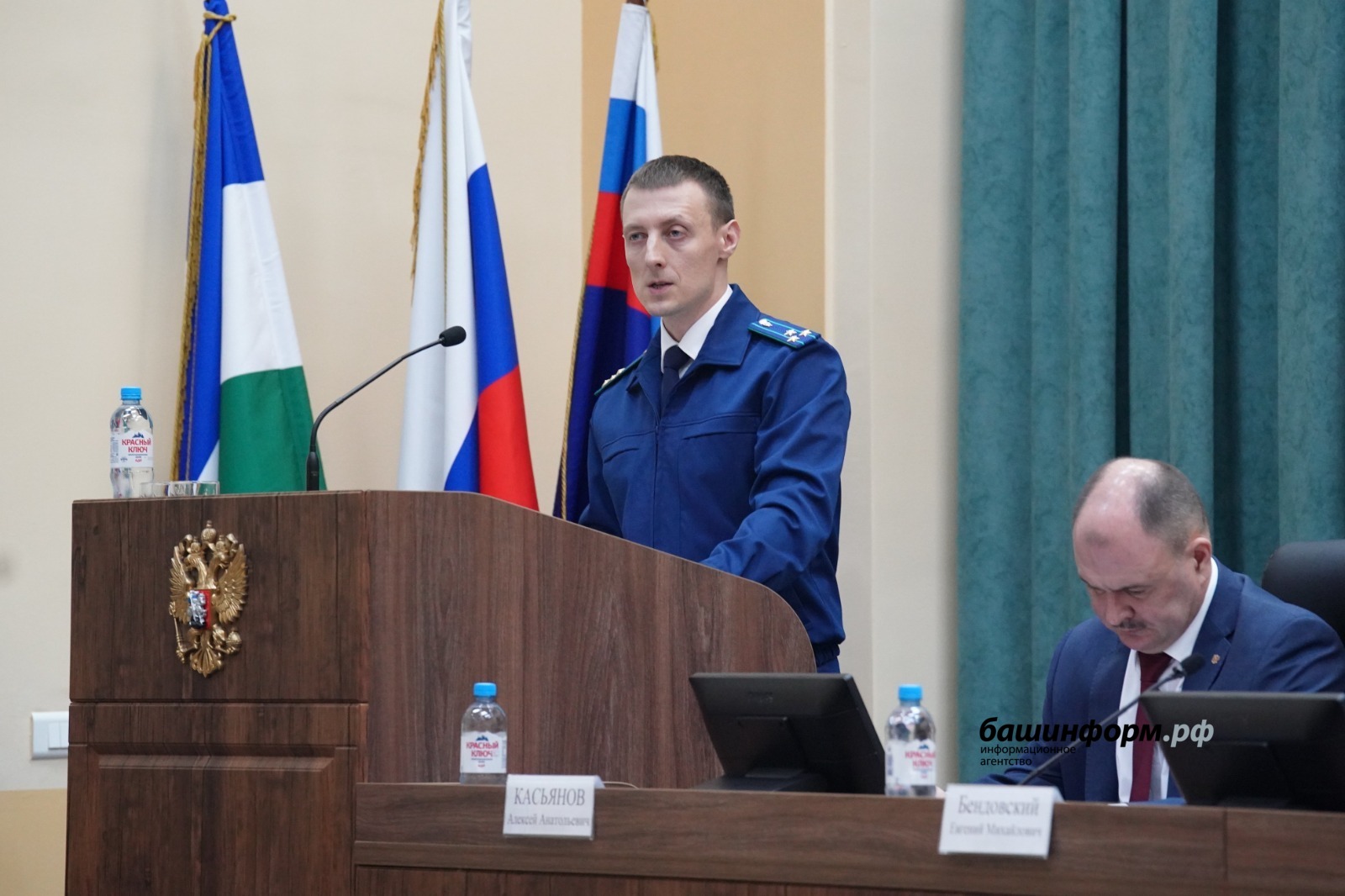 Олег Яровиков