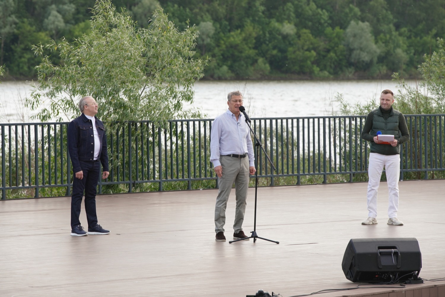 Олег Яровиков