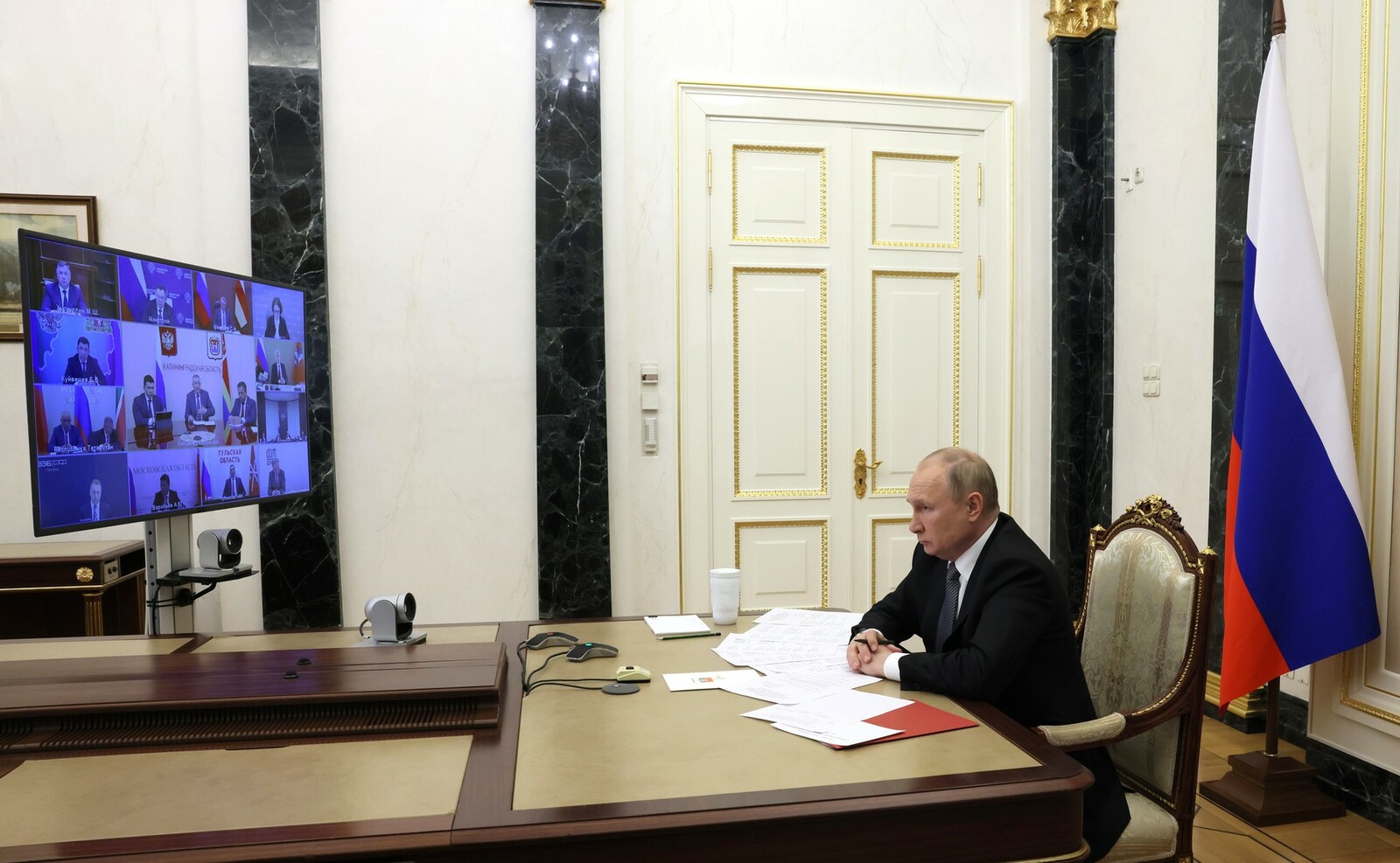 Путин провел заседание Президиума Госсовета РФ