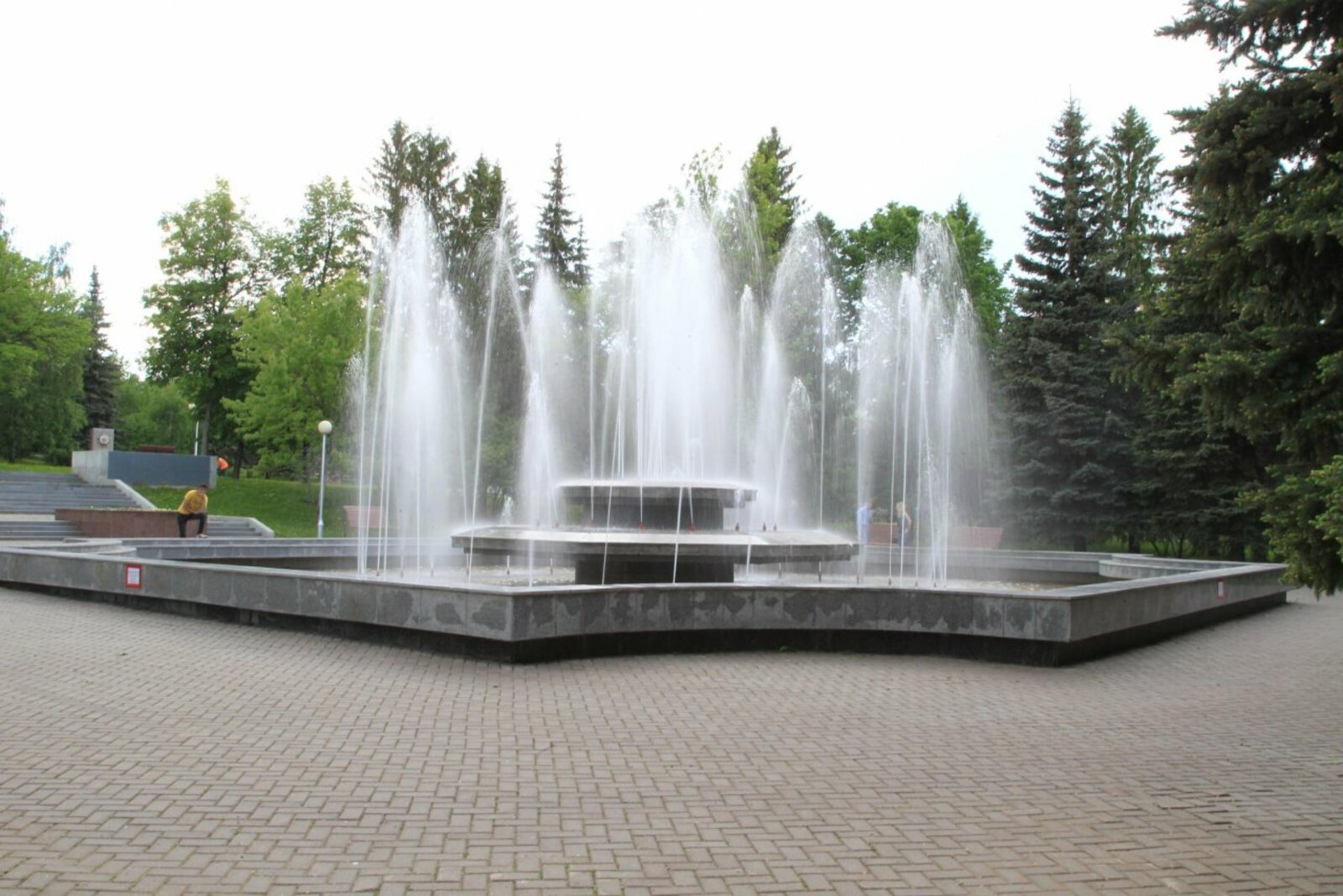 Олег Яровиков