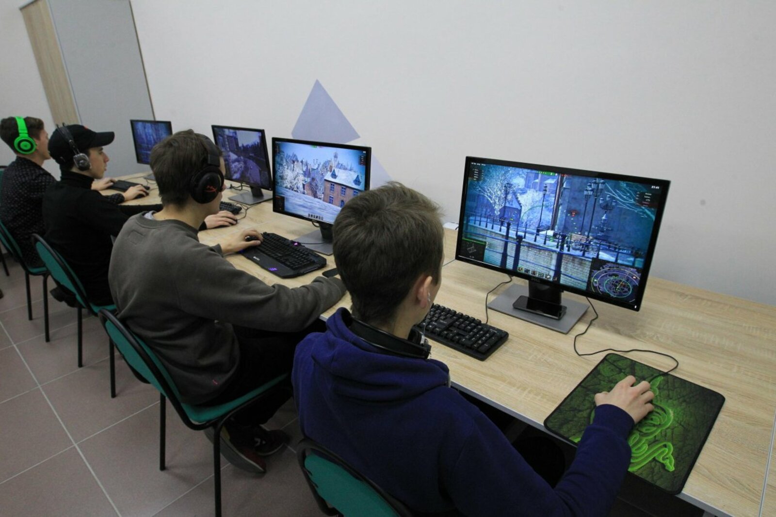 Олег Яровиков