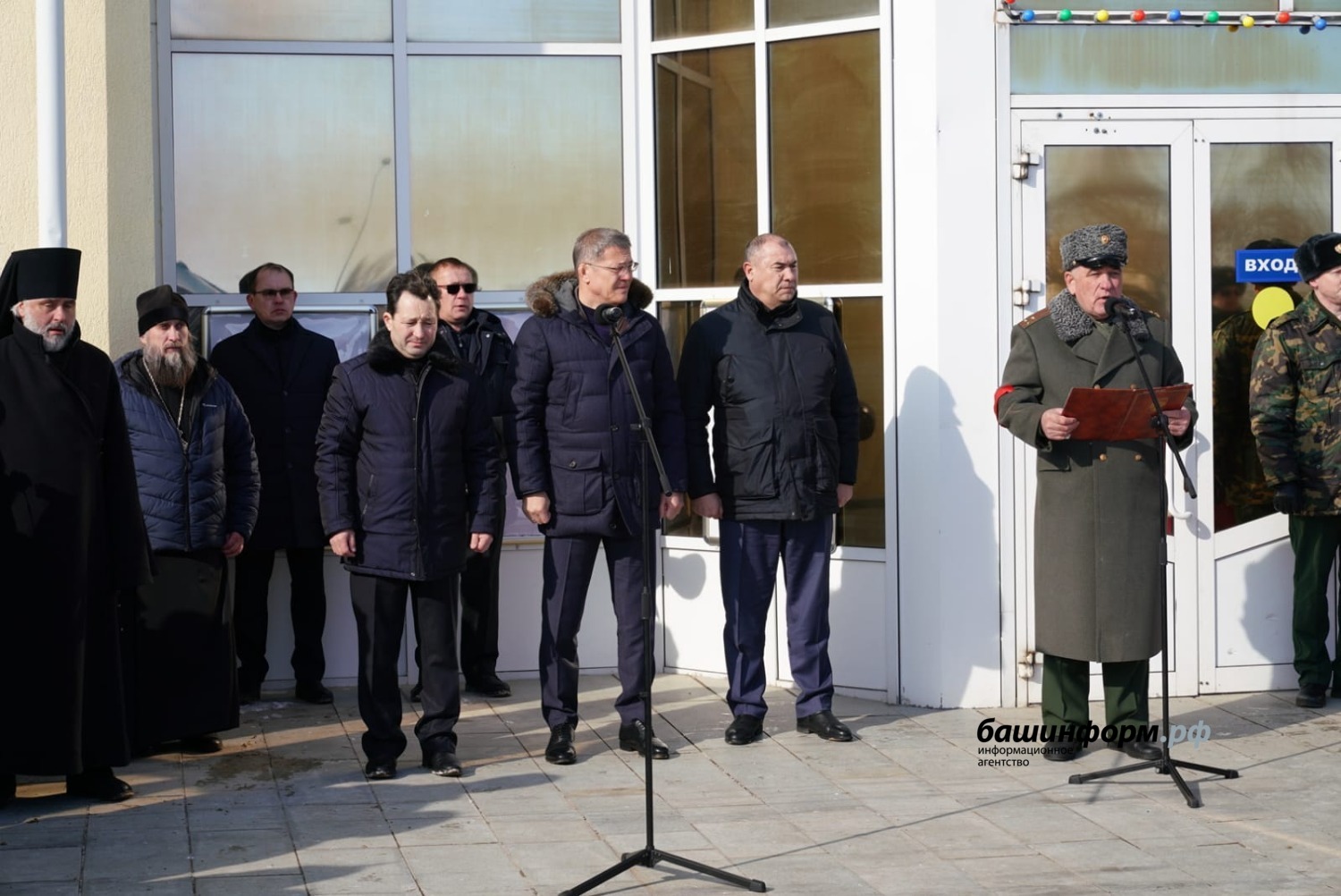 Олег Яровиков