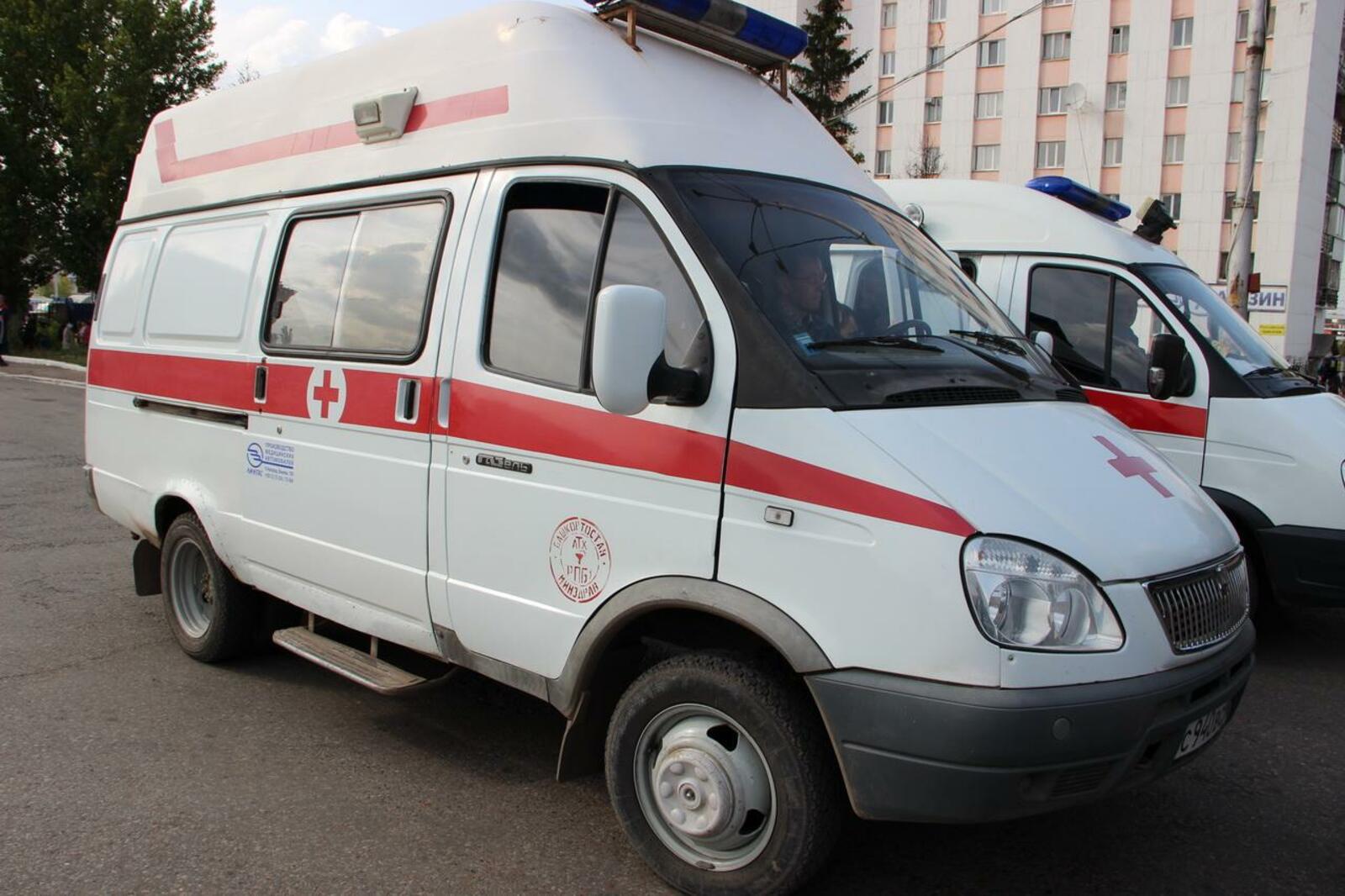 автор