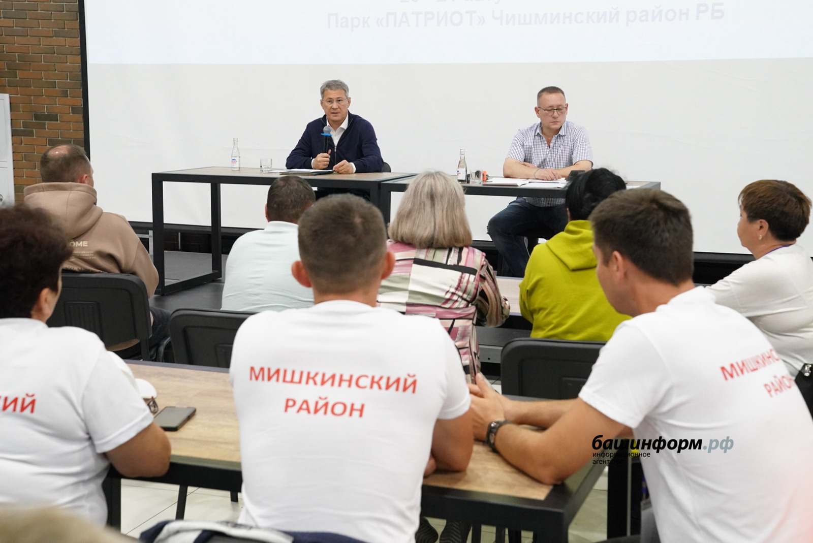Олег Яровиков