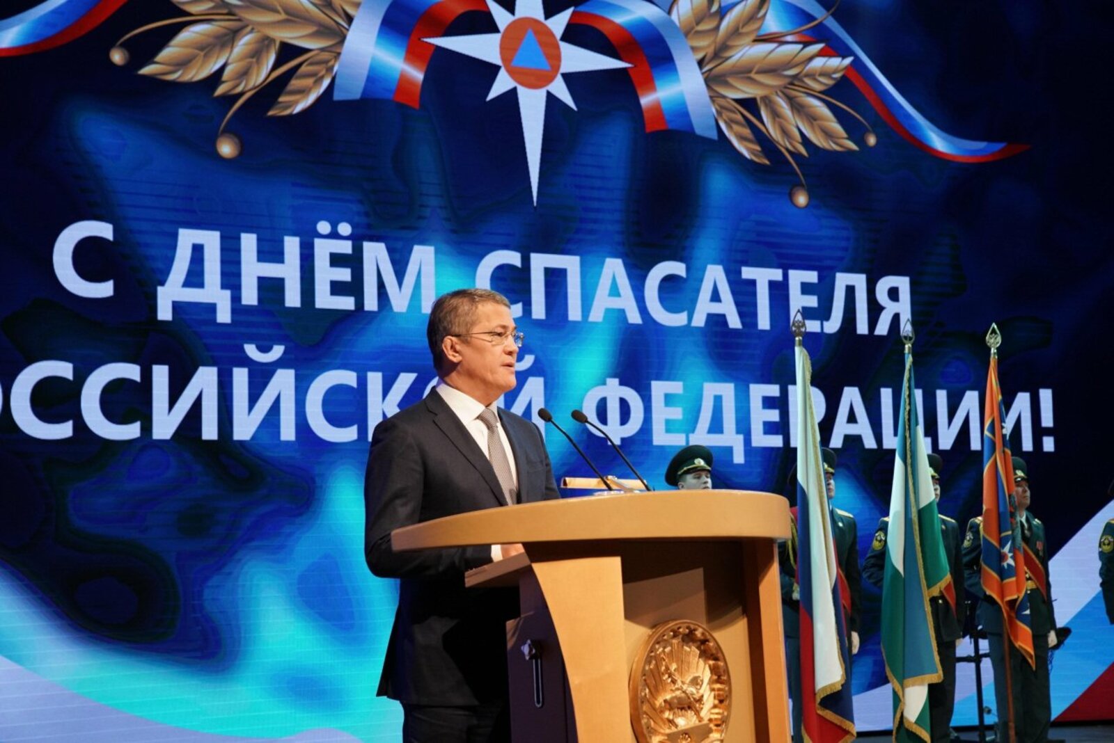 Олег Яровиков