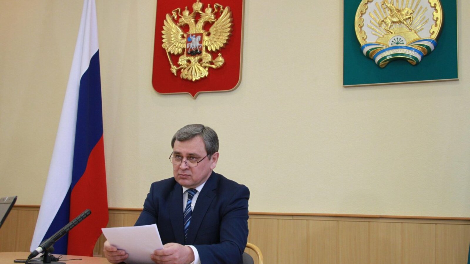 Олег Яровиков