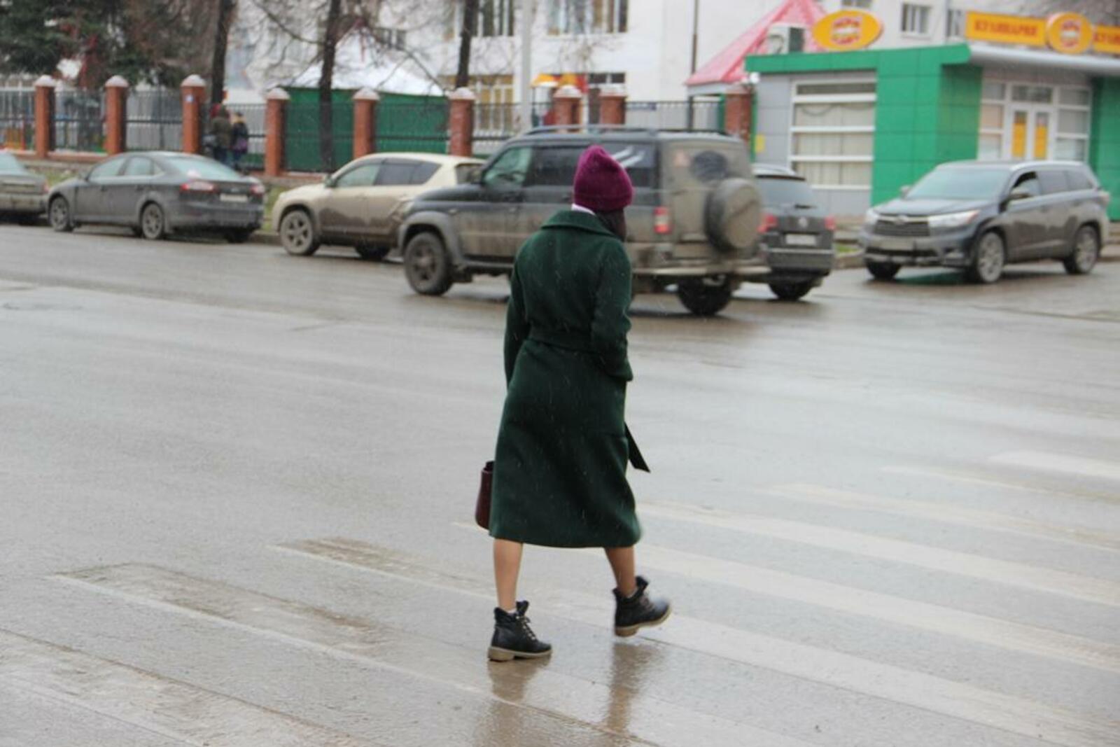 автор