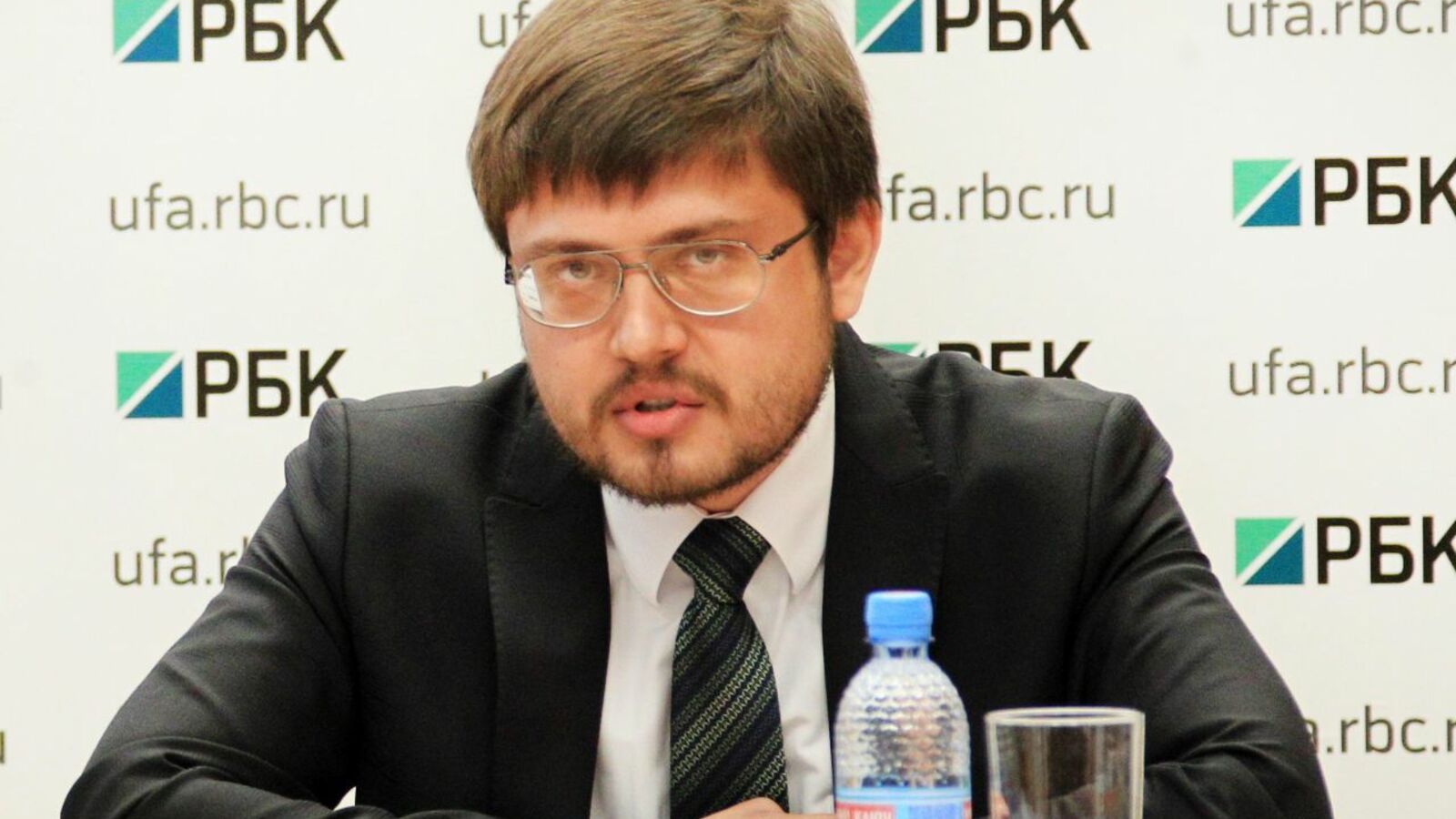 Олег Яровиков