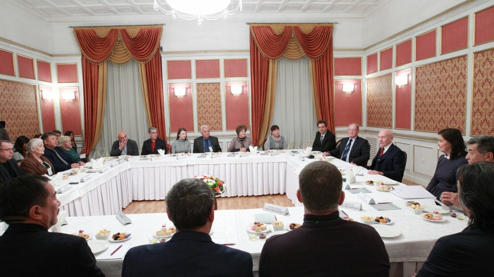 Олег Яровиков