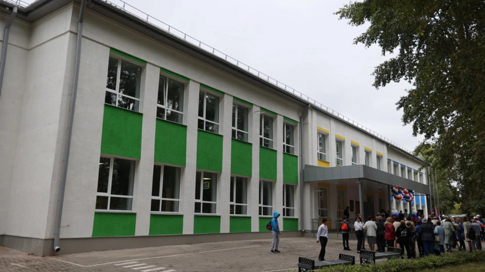 В Давлекановском районе торжественно открыли начальную школу после капитального ремонта