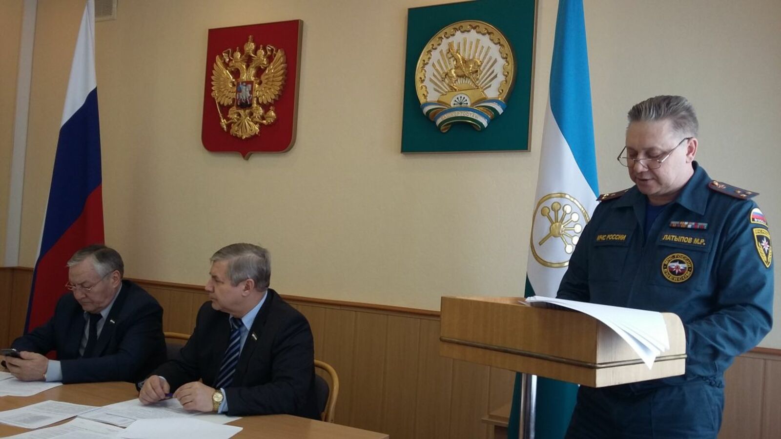 автора