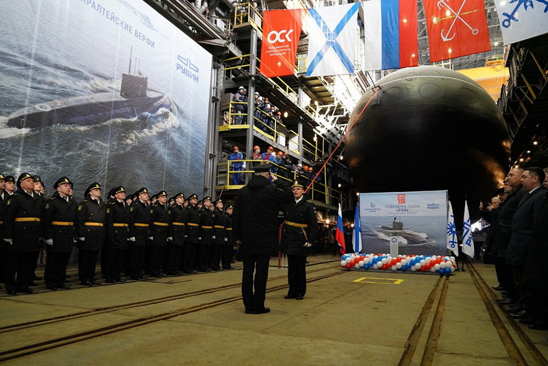 Подводная лодка «Уфа» торжественно спущена на воду в Санкт-Петербурге