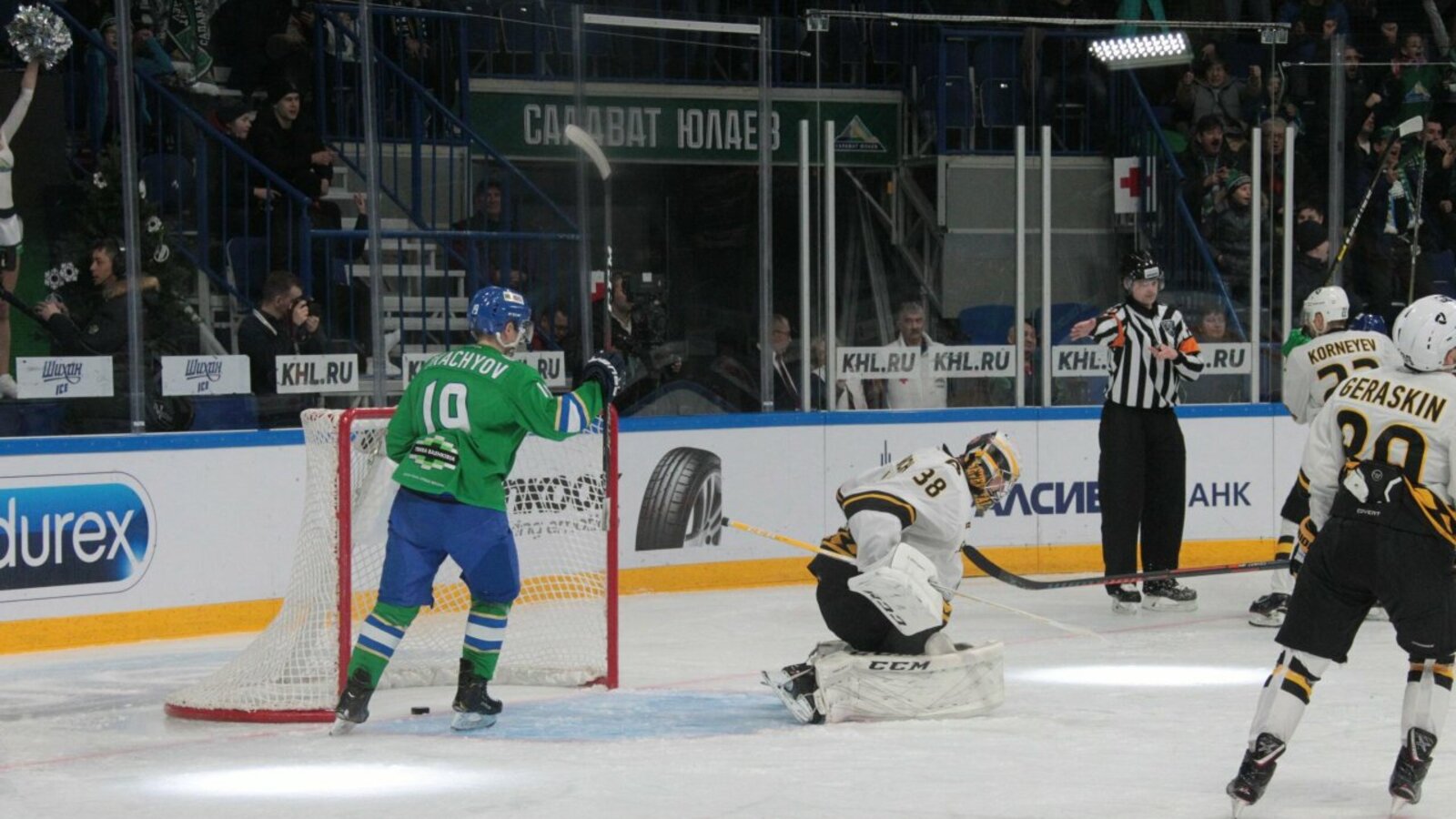 Олег Яровиков