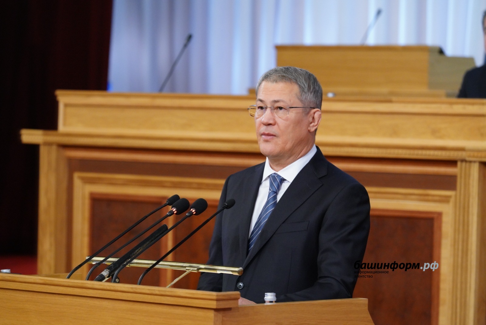 Олег Яровиков