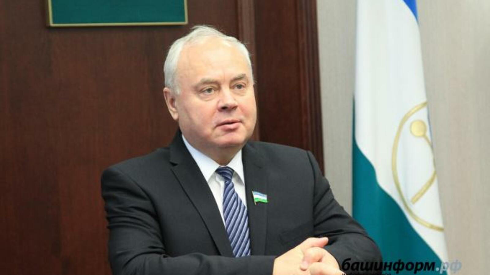 Олег Яровиков