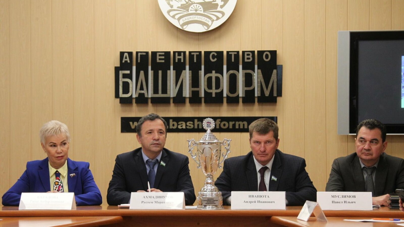 Олег Яровиков