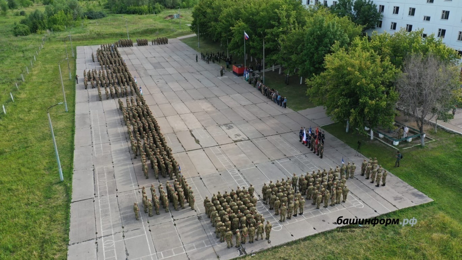 Олег Яровиков