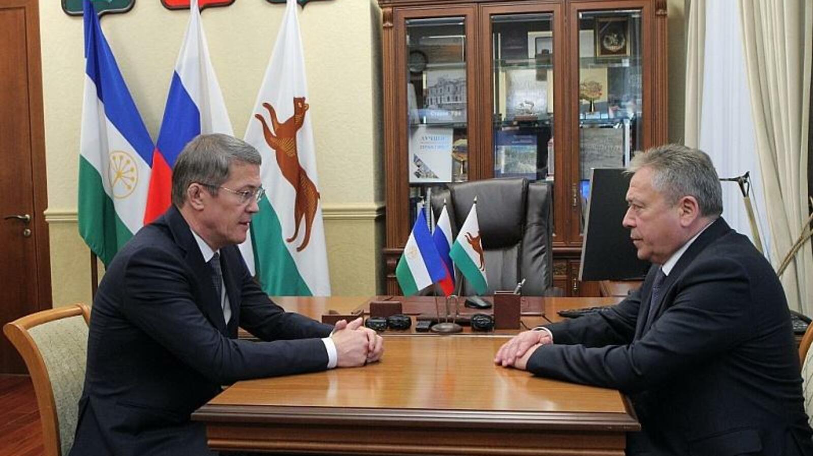 Олег Яровиков