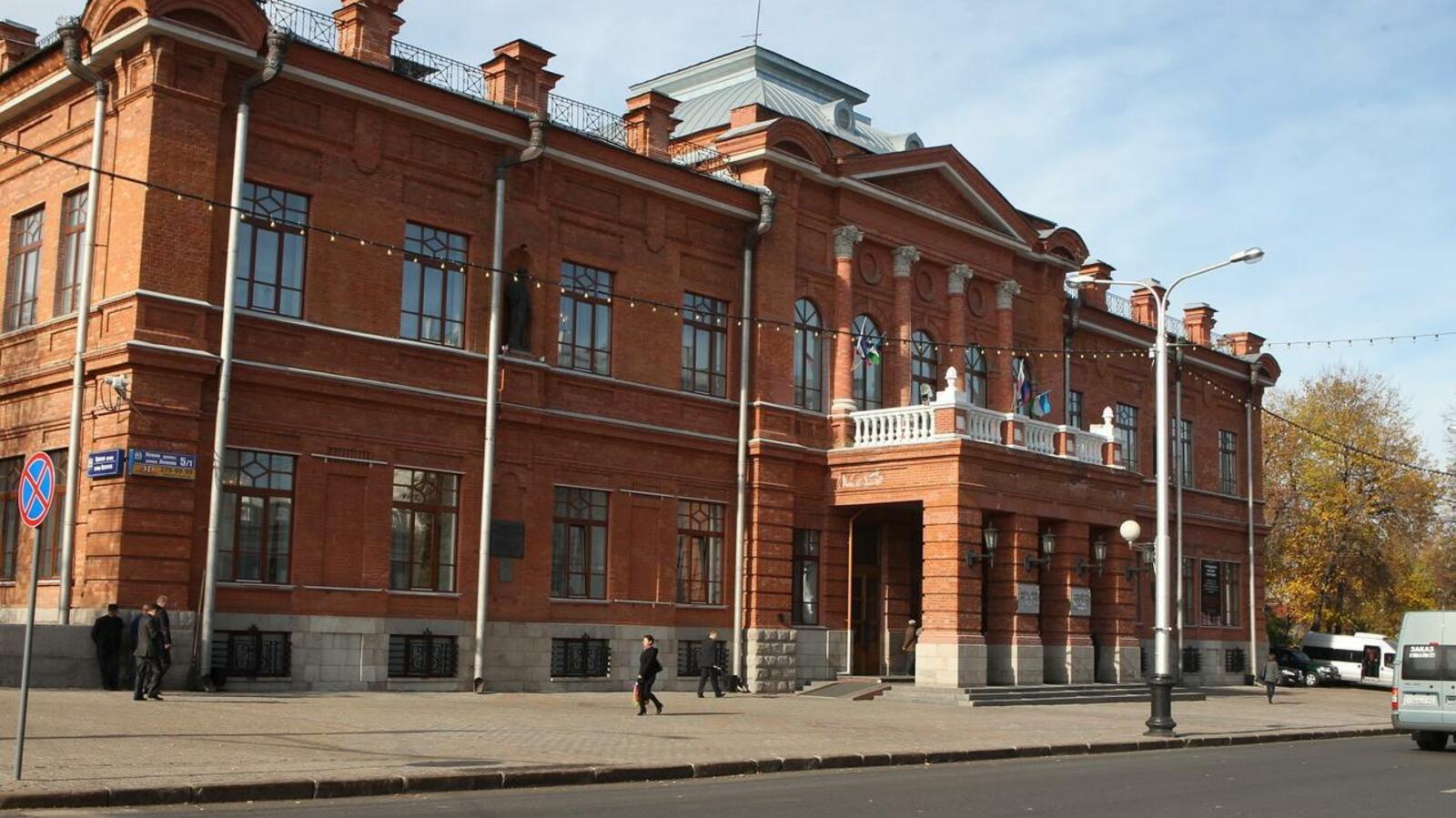 Олег Яровиков