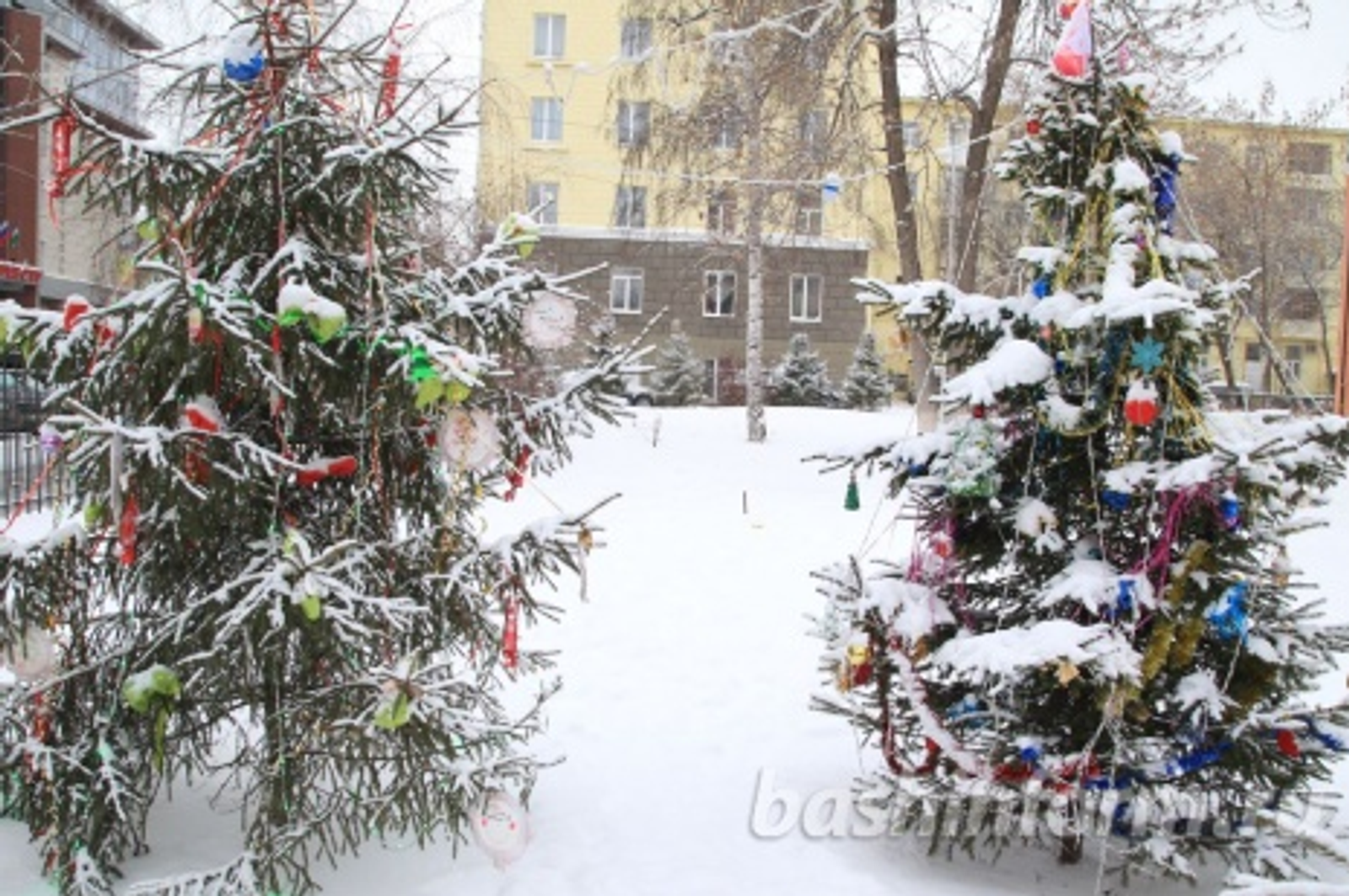 Олег Яровиков