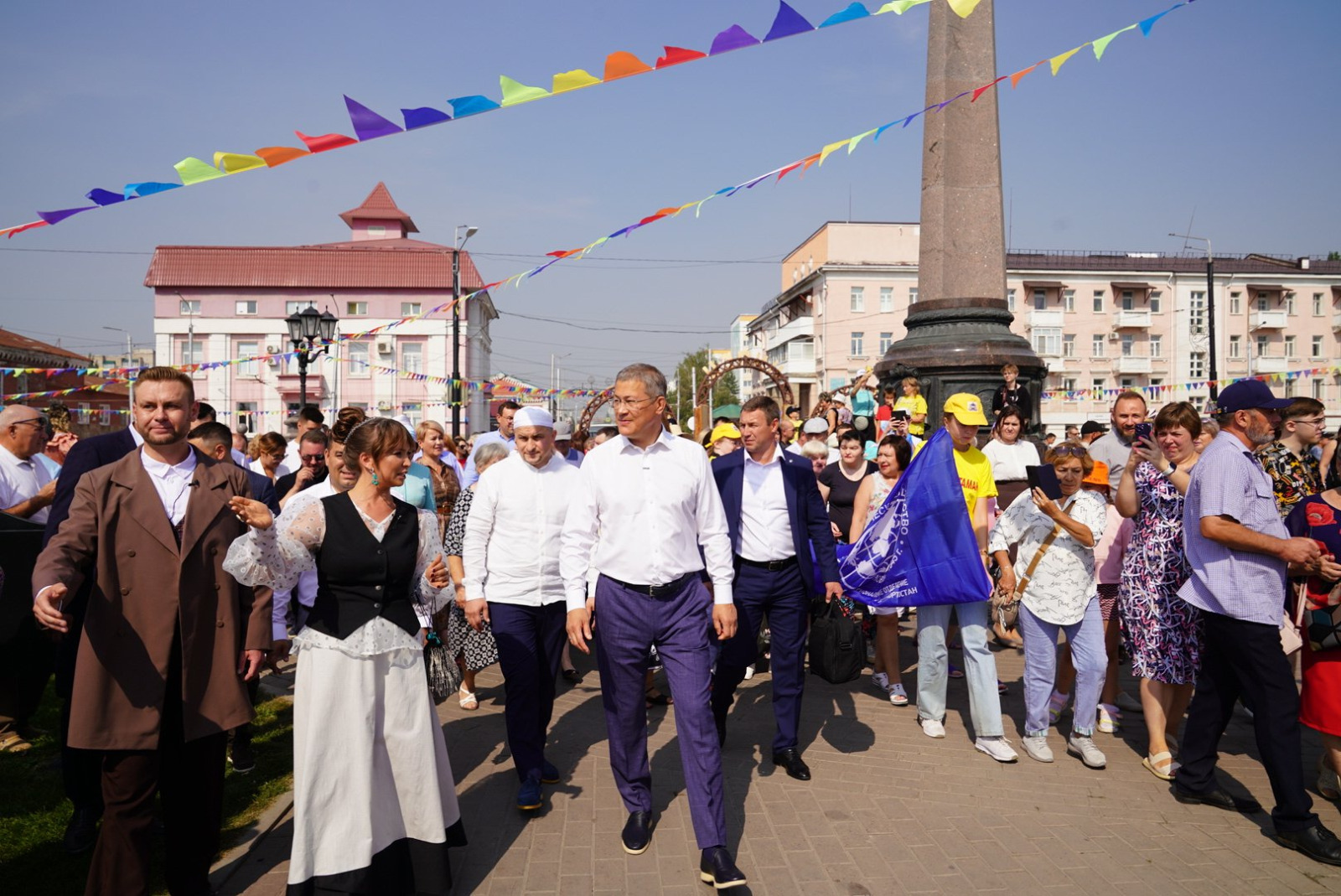 Олег Яровиков