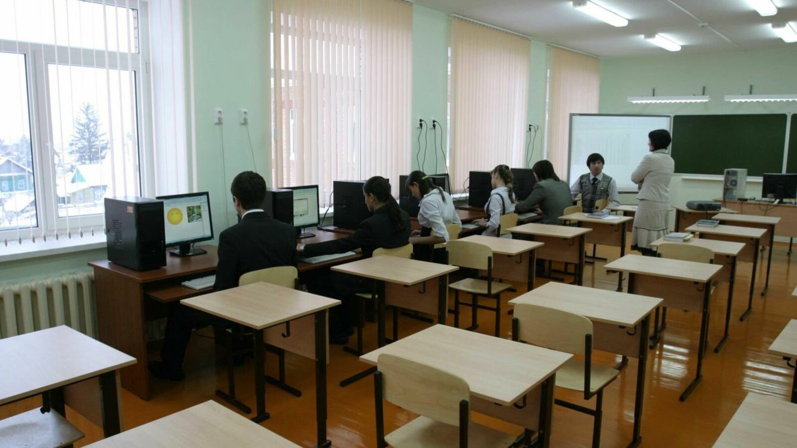 Олег Яровиков