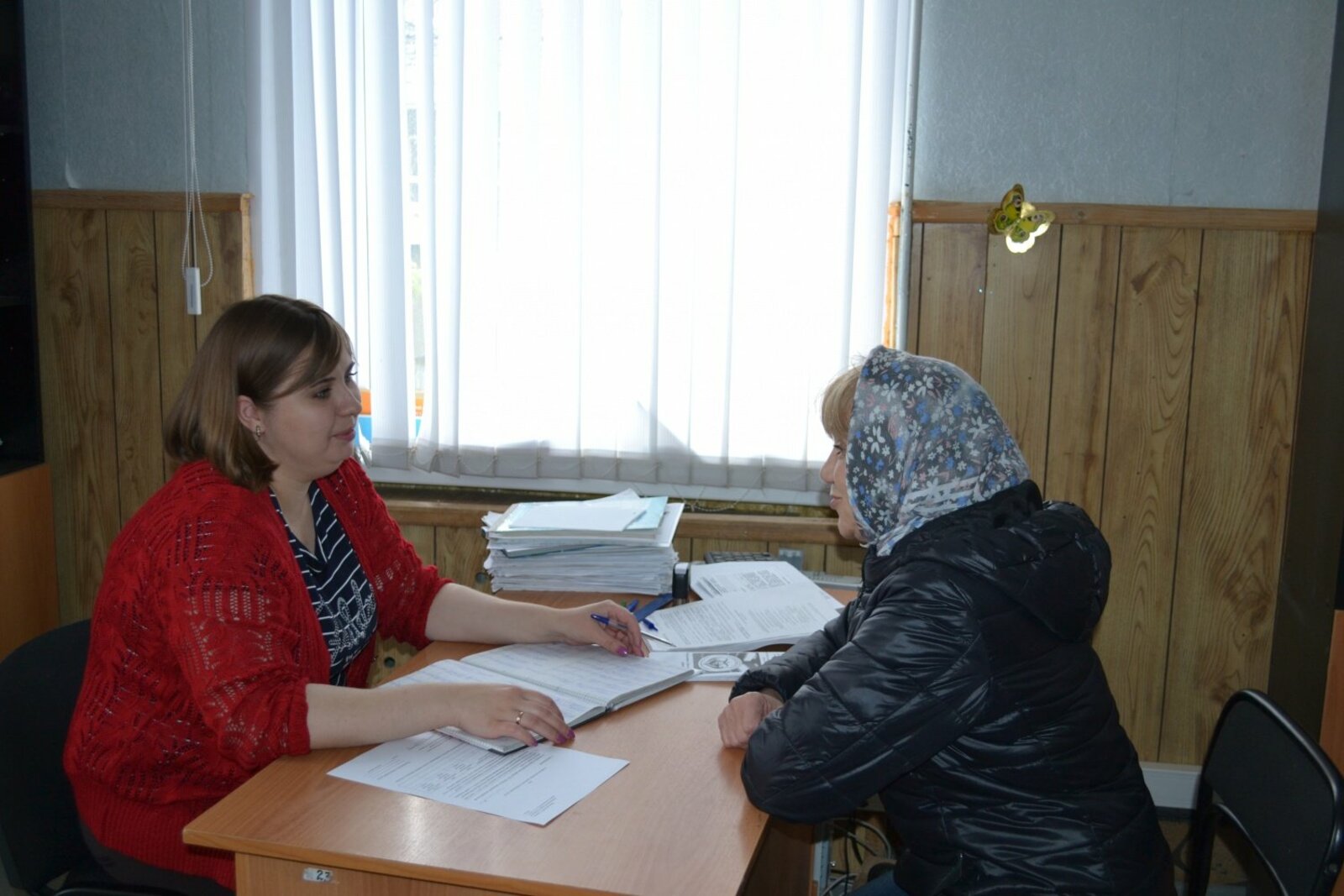 Прием ведет специалист по социальной работе межрайонного центра «Семья»  Екатерина Николаева.