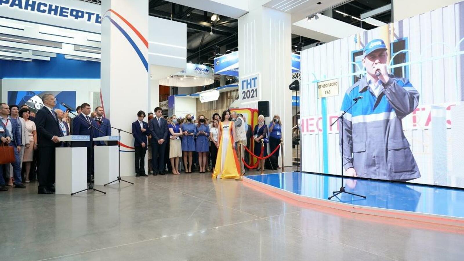 Олег Яровиков