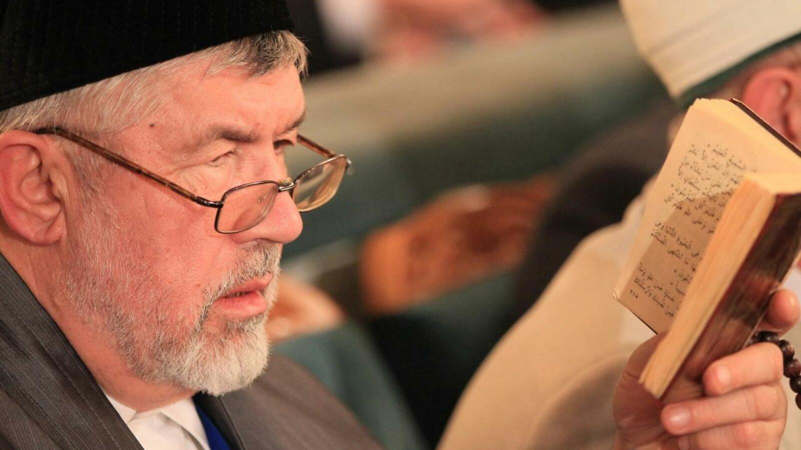 Олег Яровиков