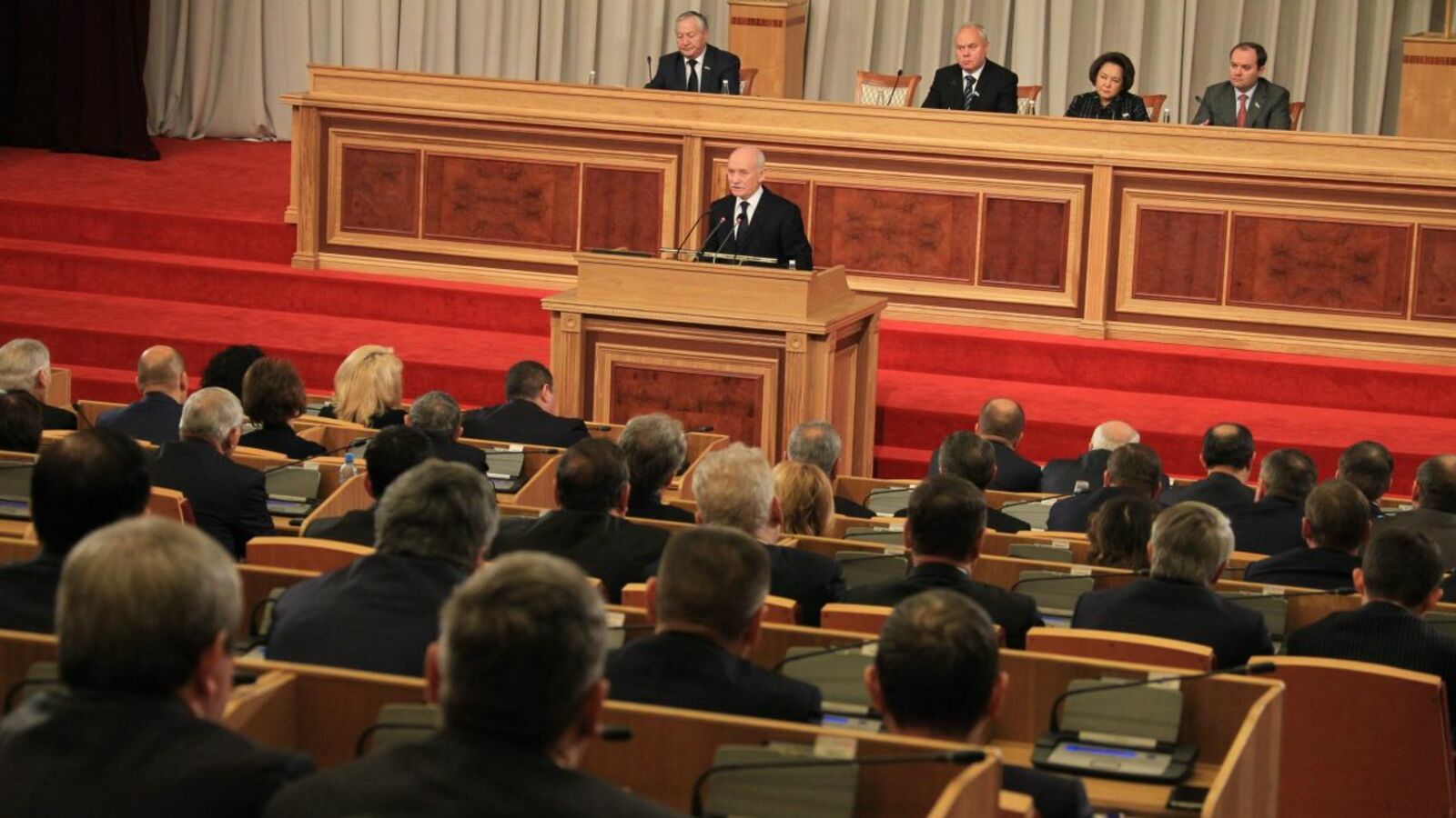 Олег Яровиков