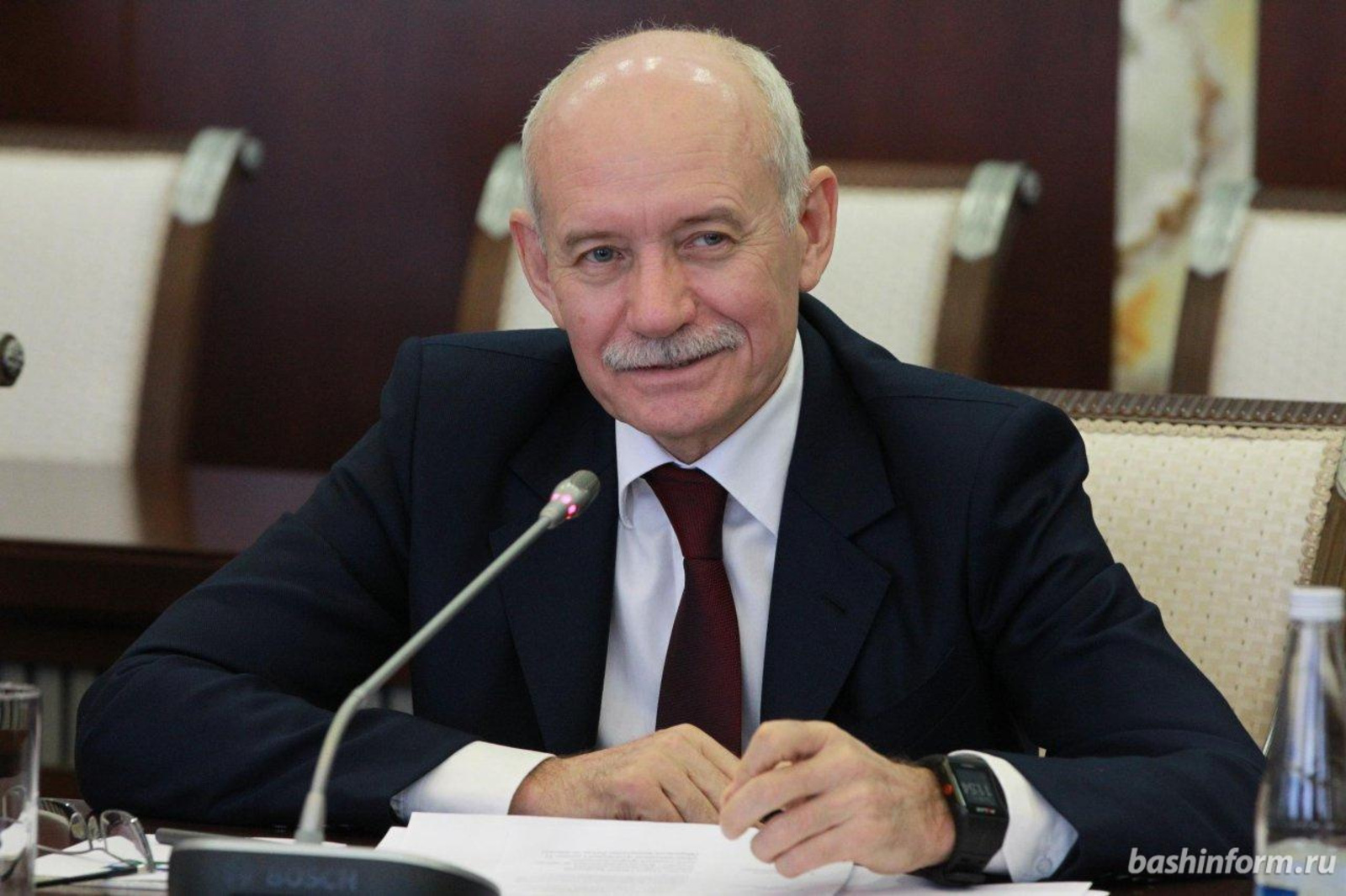 Олег Яровиков