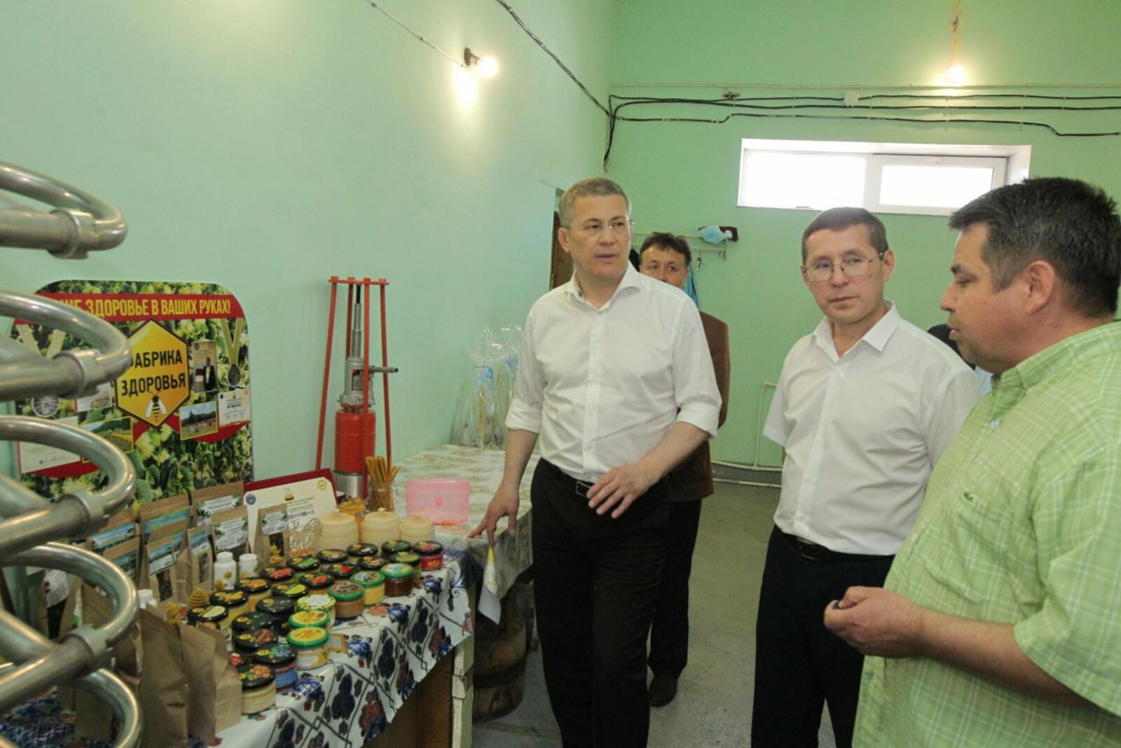 Олег Яровиков