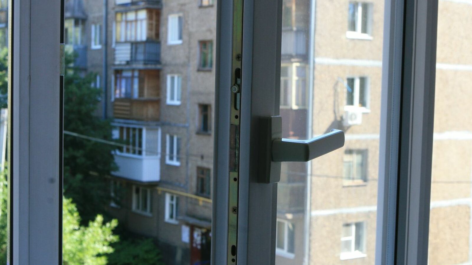 Андрей Старостин