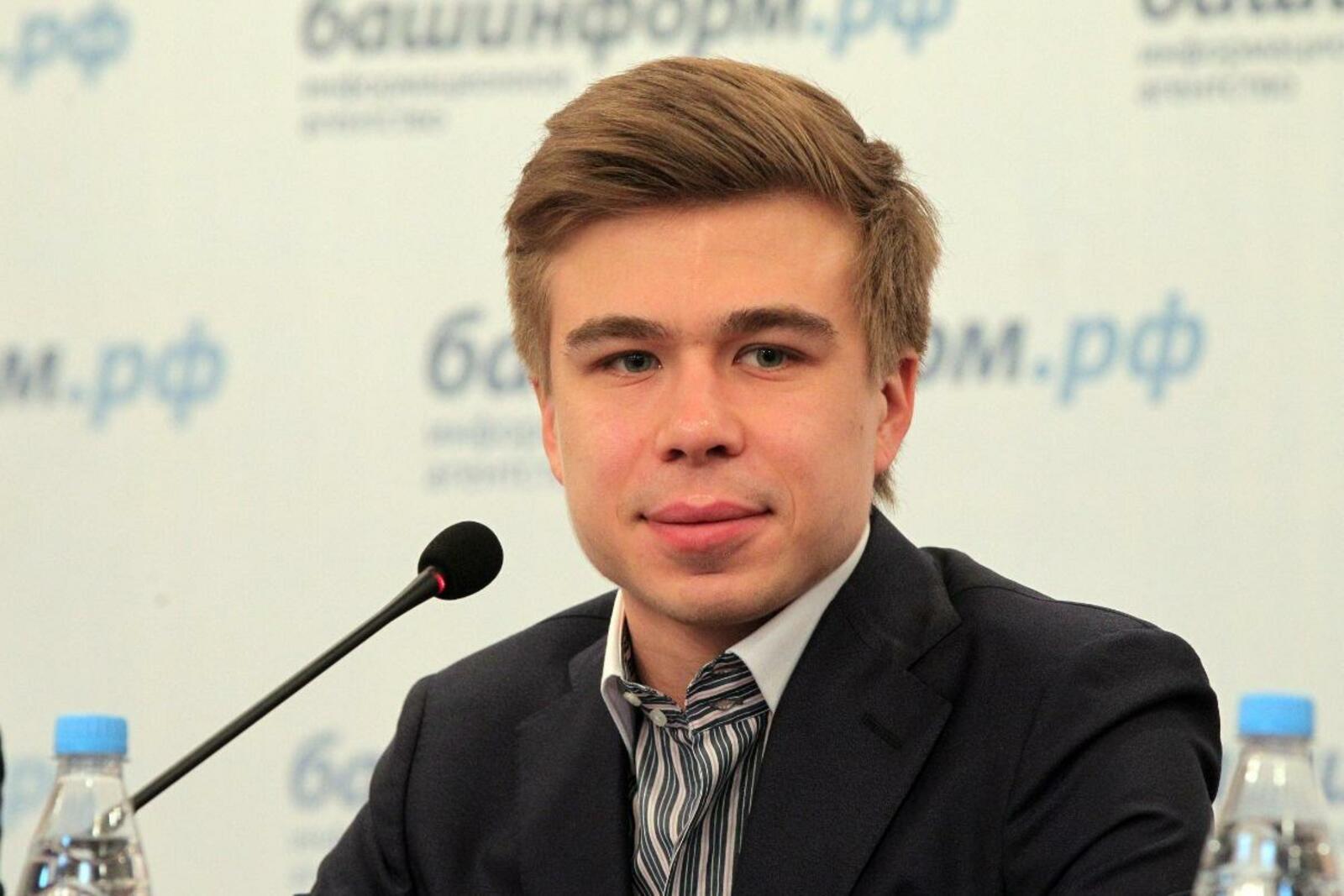 Олег Яровиков