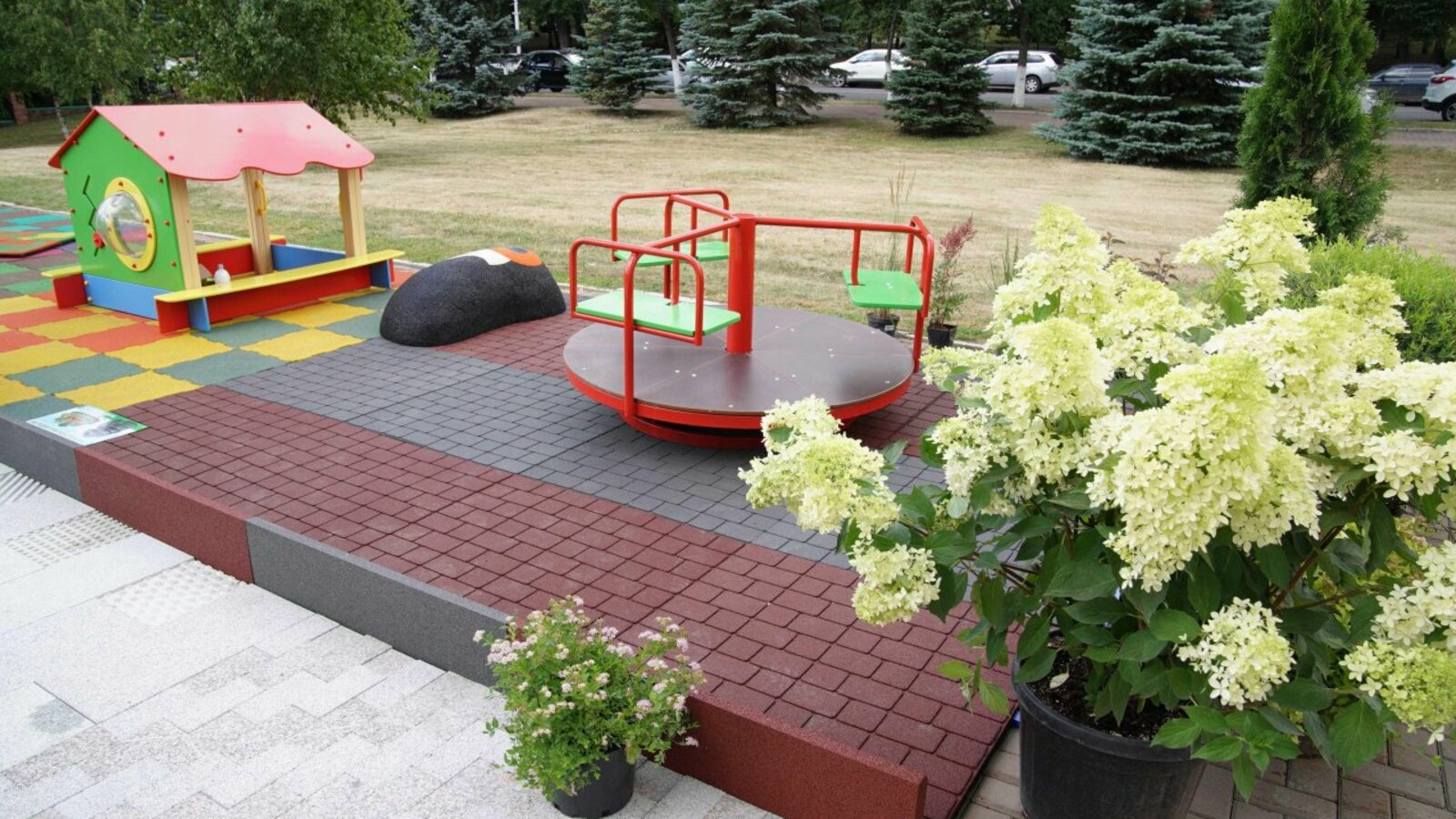 Олег Яровиков