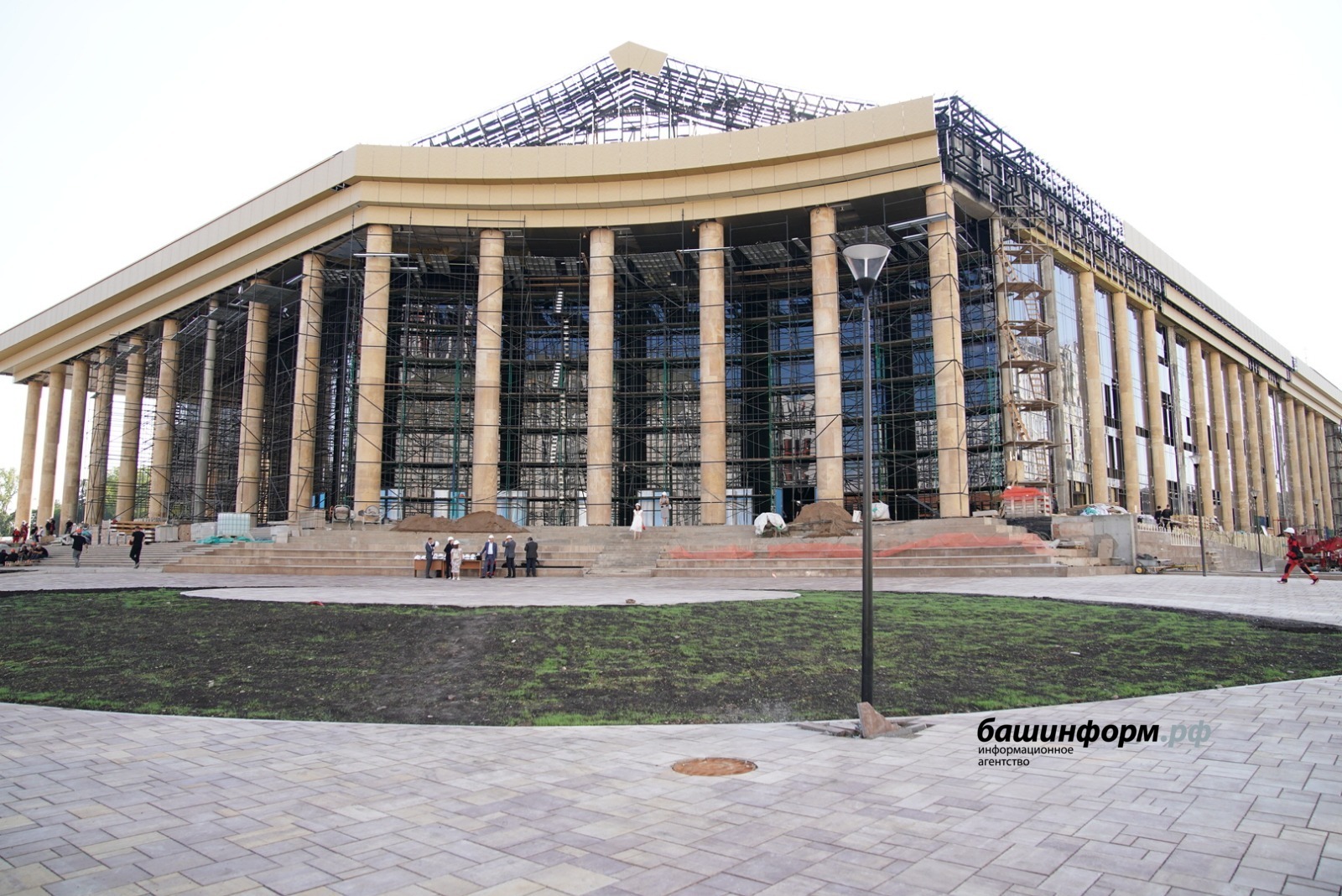 Олег Яровиков