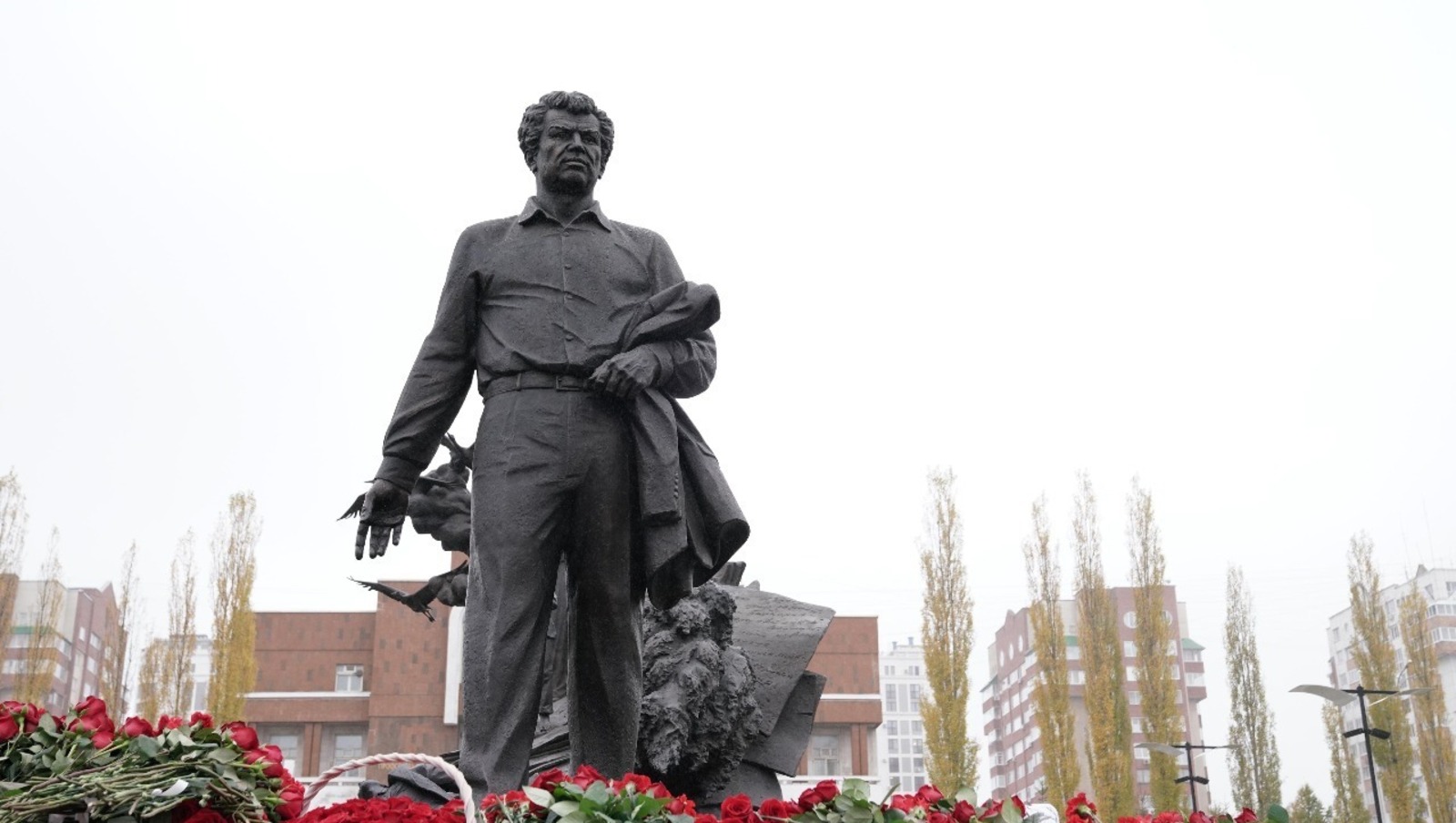 Олег Яровиков