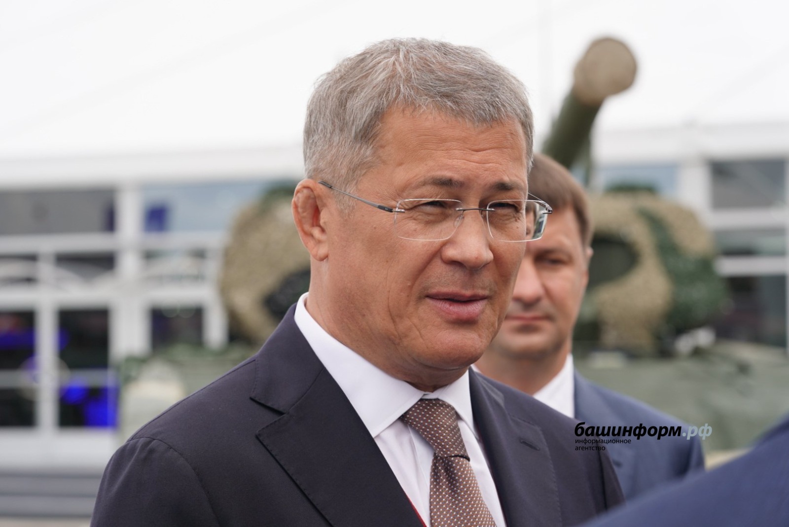 Олег Яровиков.
