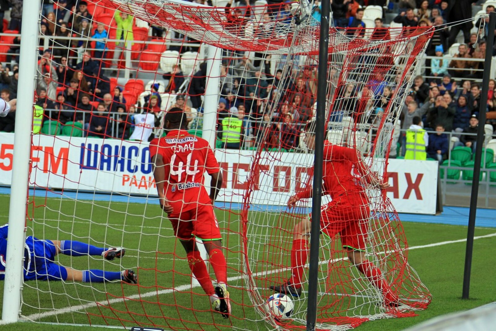 Олег Яровиков